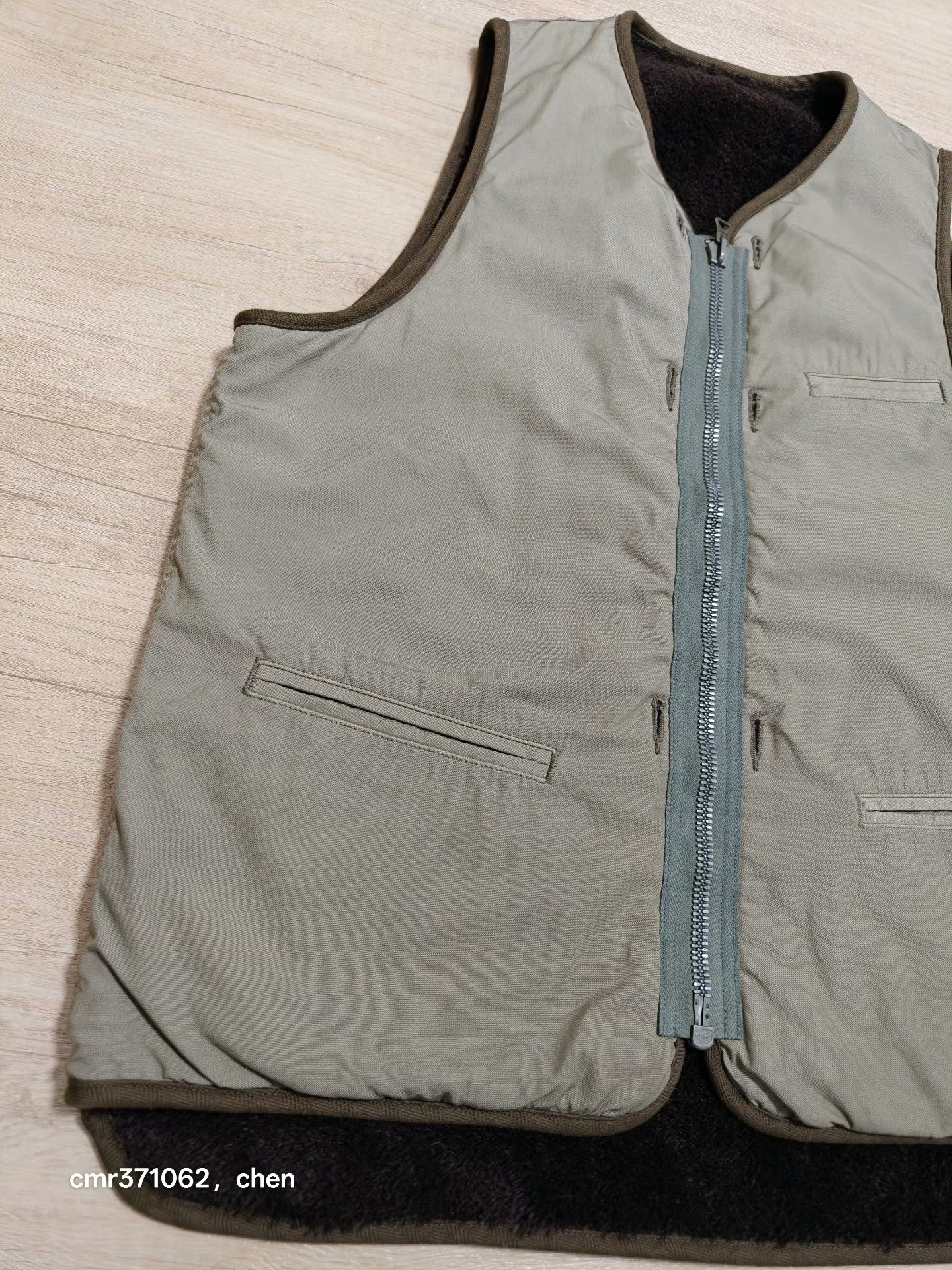 VISVIM 21 LINER VEST — front