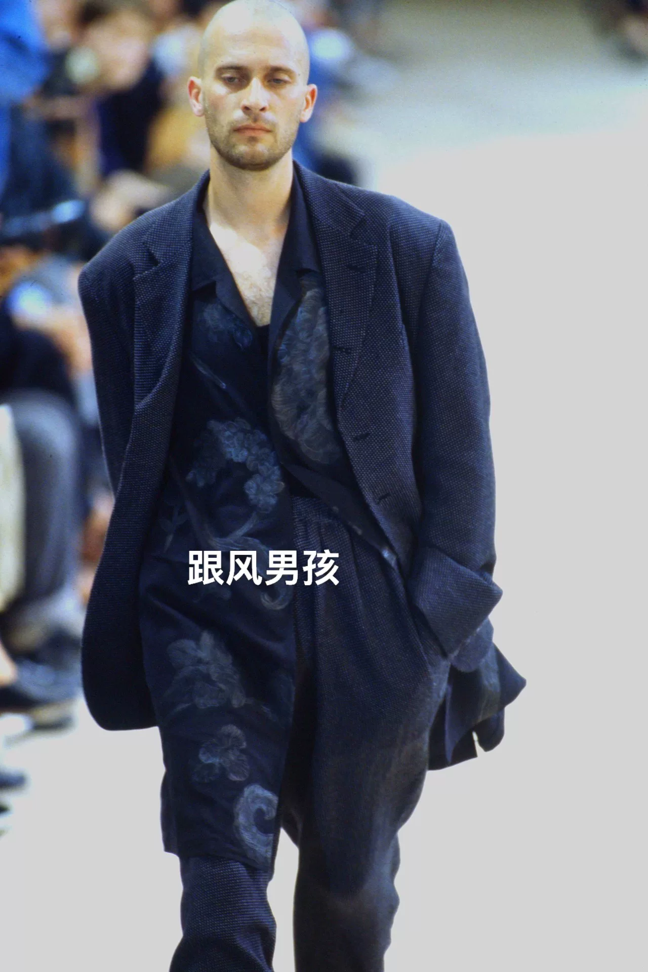 Yohji Yamamoto 95SS Embroidered Runway Suit — detail