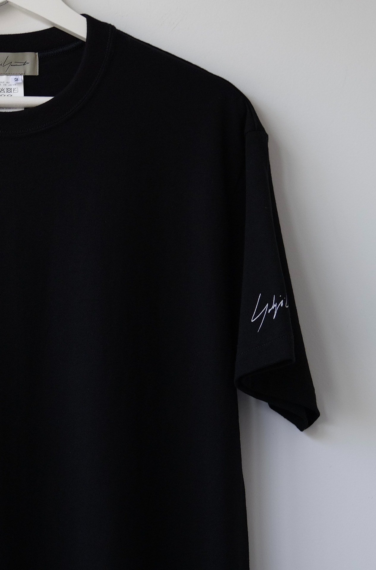 Yohji Yamamoto 26AW Signature Short-Sleeve Tee — detail