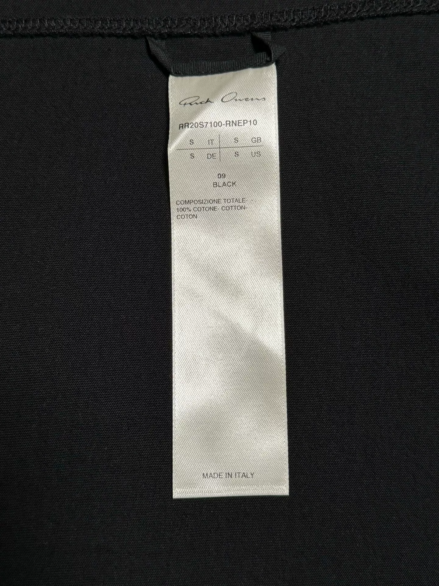 Rick Owens Loose Sleeveless Tank Top — detail