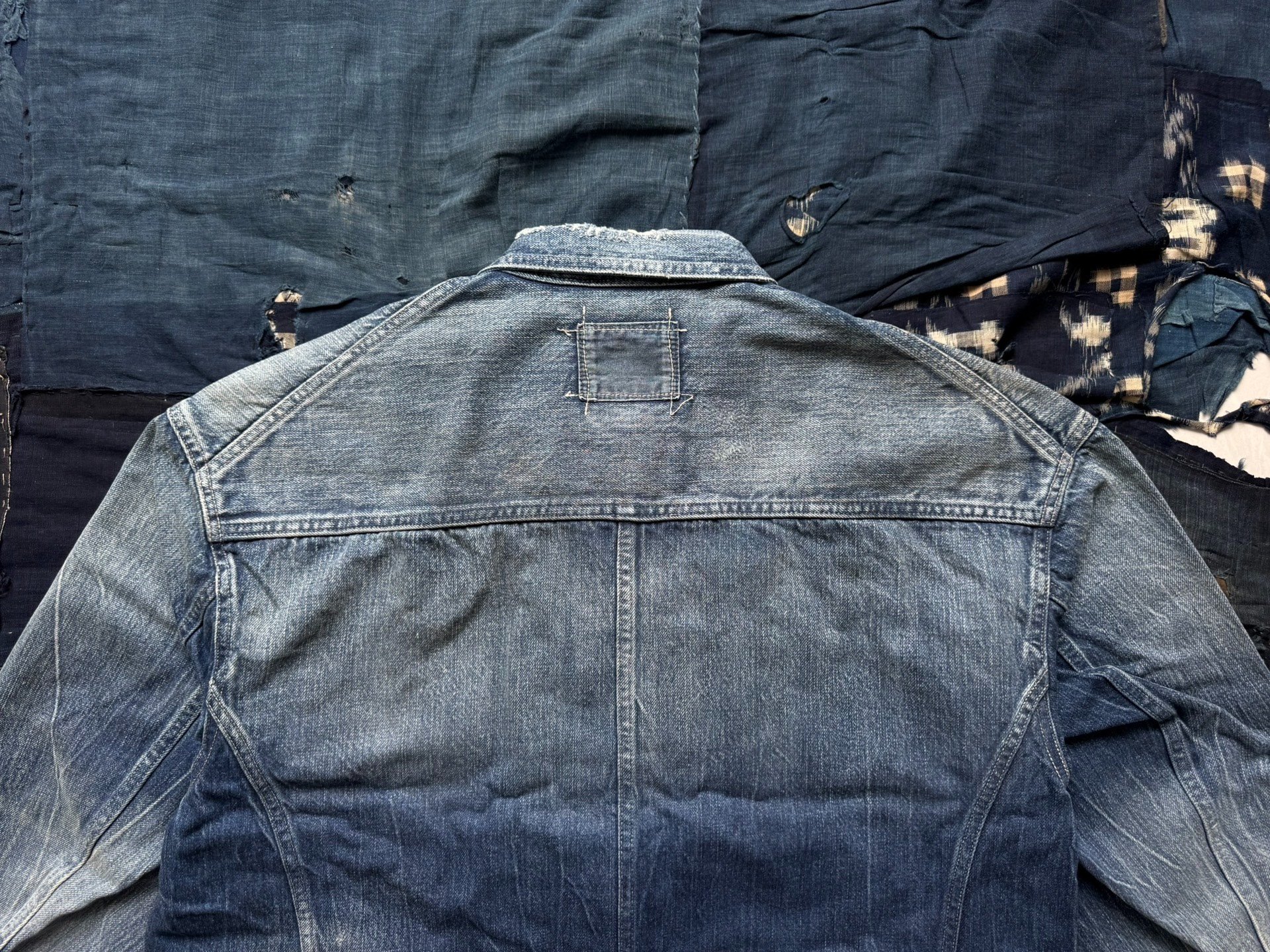 MADNESS 4P Regenerated Denim Chore Jacket — label