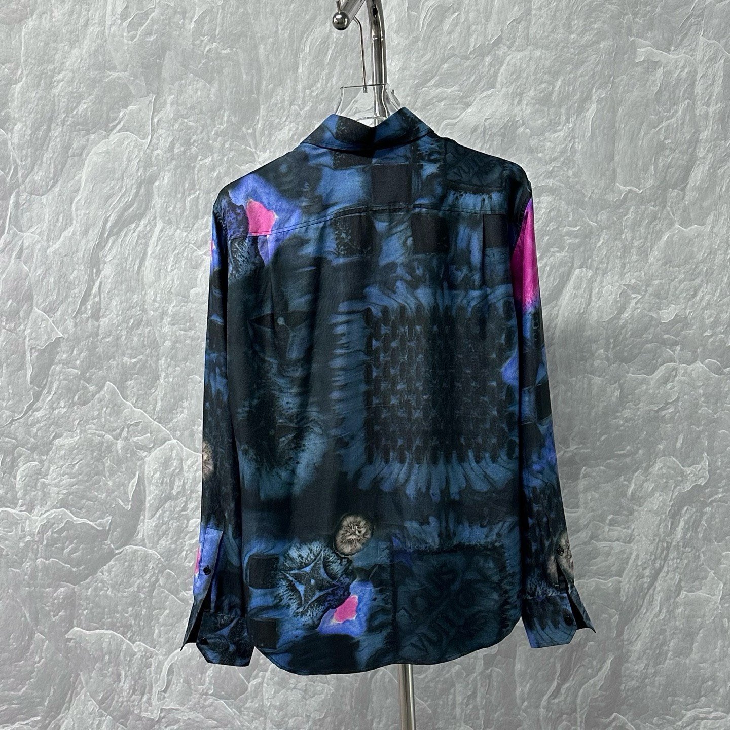 Louis Vuitton Silk Long Sleeve Shirt — back