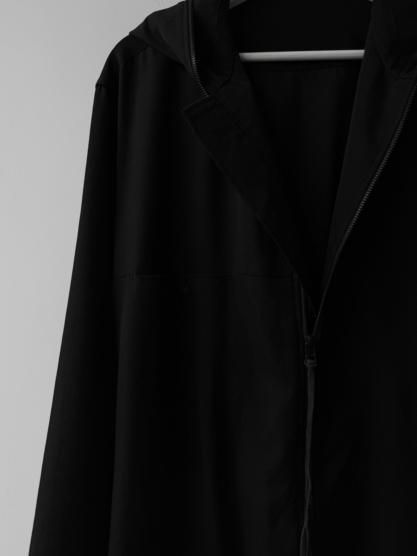 Yohji Yamamoto Minimalist Hooded Jacket — label