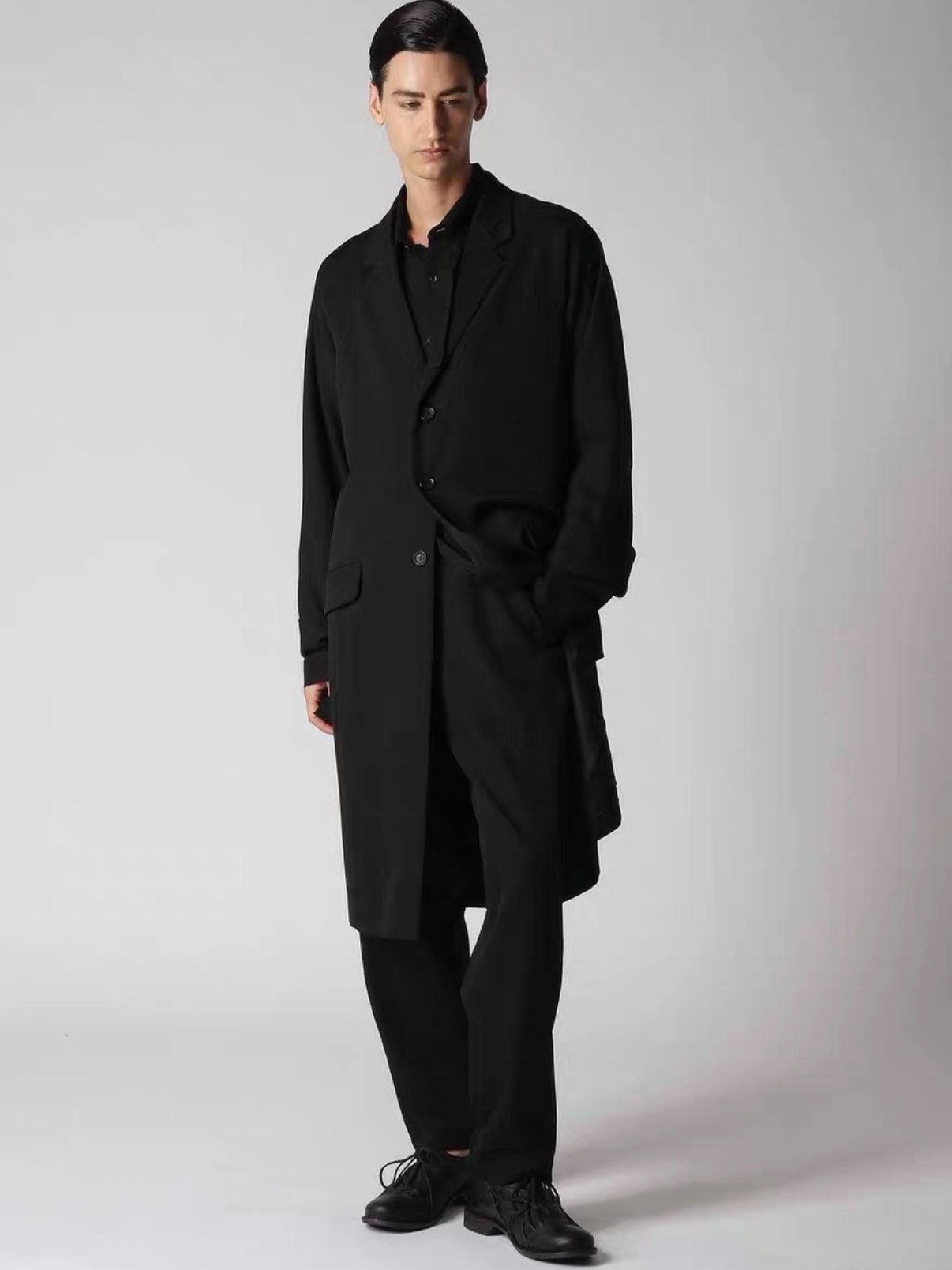 Yohji Yamamoto 24SS Strapped Sleeve Wool Coat — label
