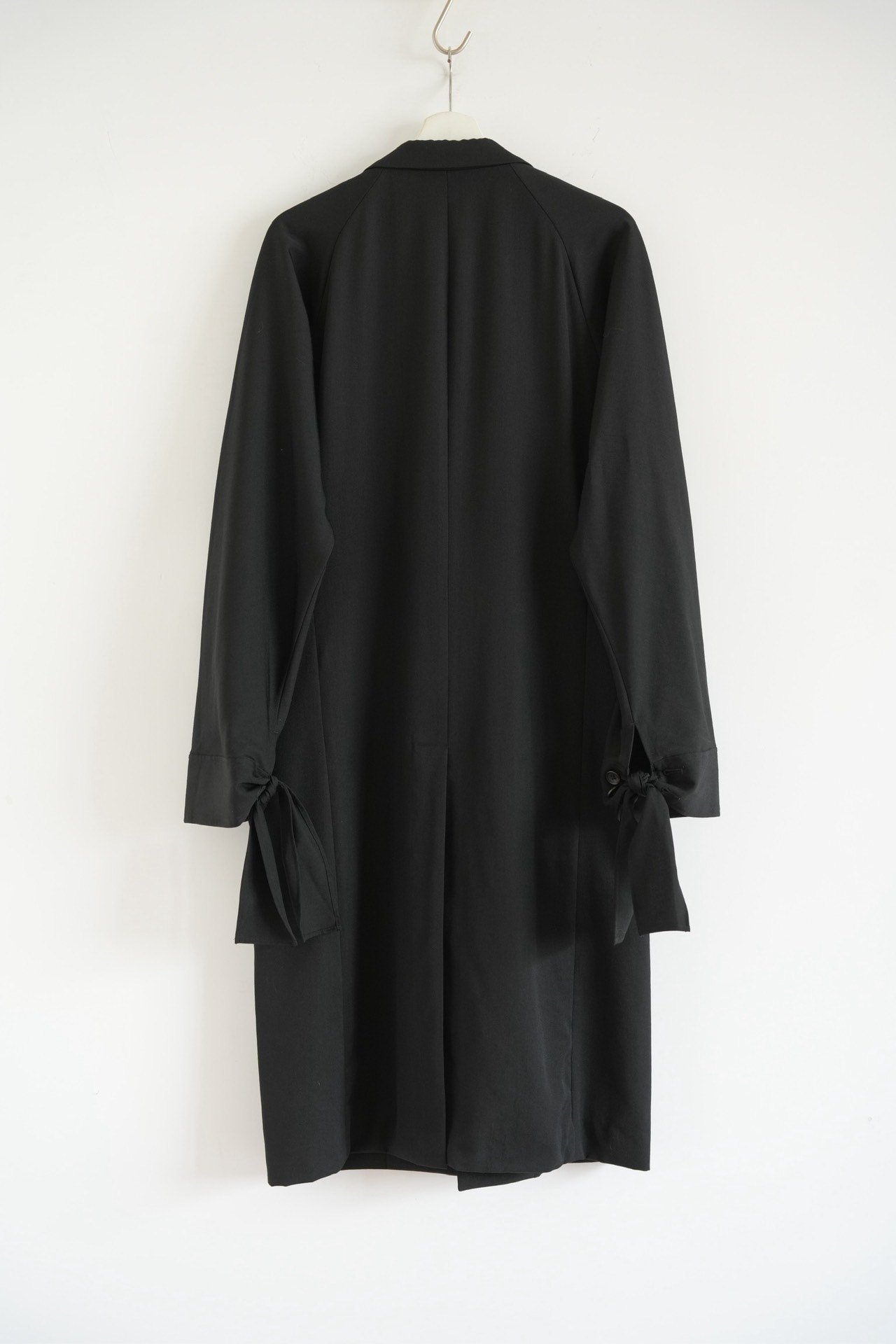 Yohji Yamamoto 24SS Strapped Sleeve Wool Coat — front