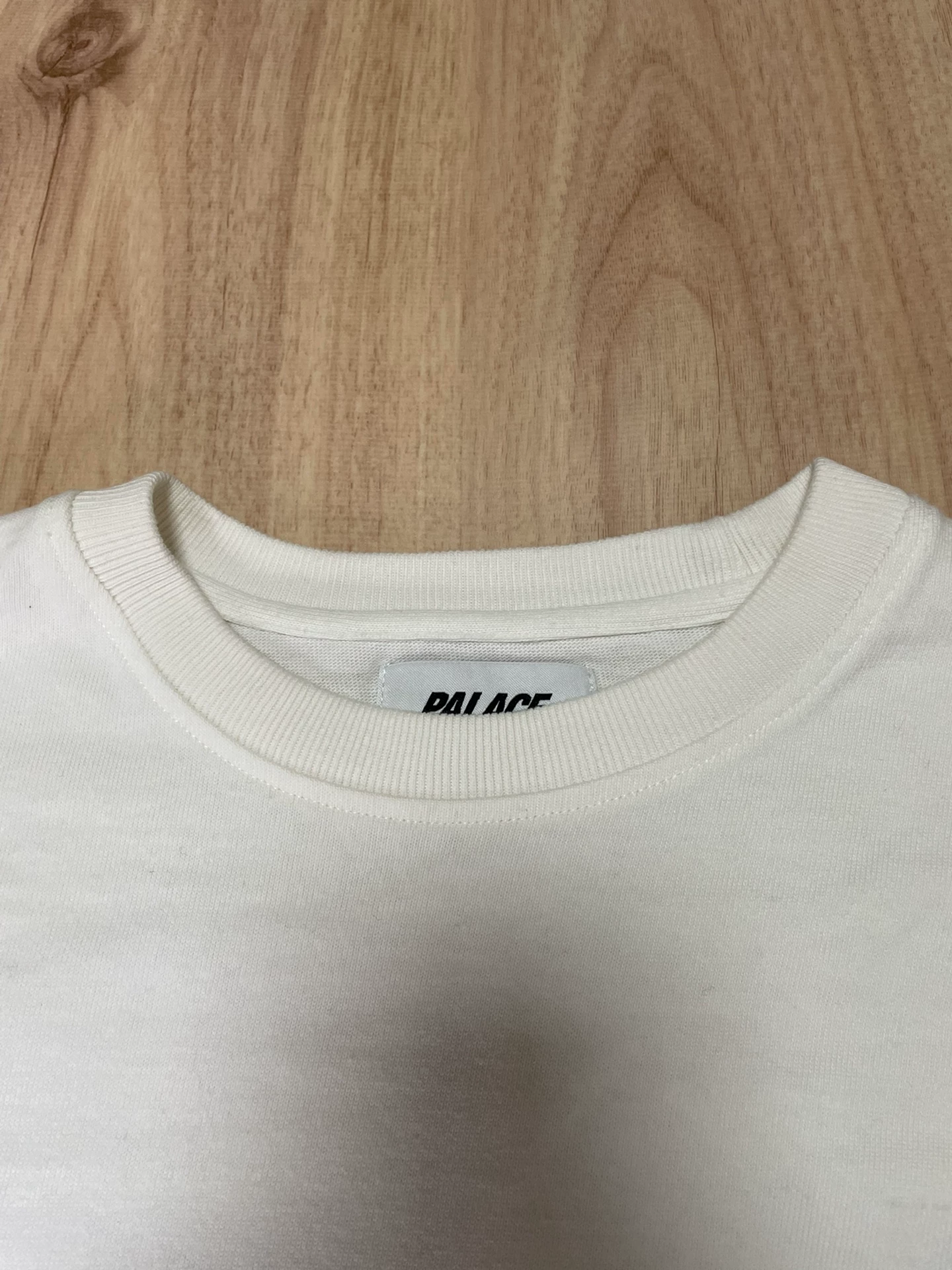 PALACE 17FW Stripe Embroidered Crew Sweater — label