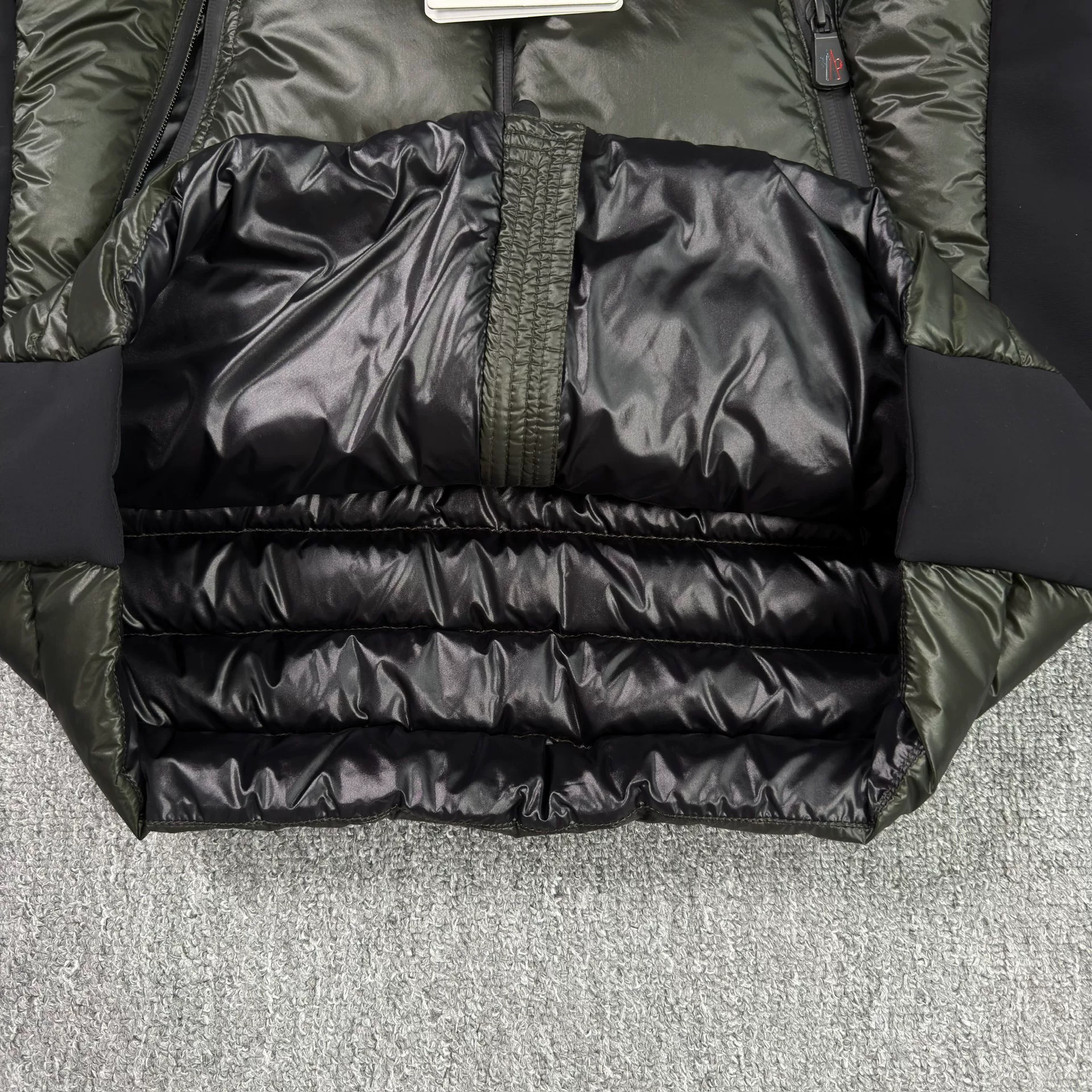 Moncler Green Short High-Neck Down Jacket — back