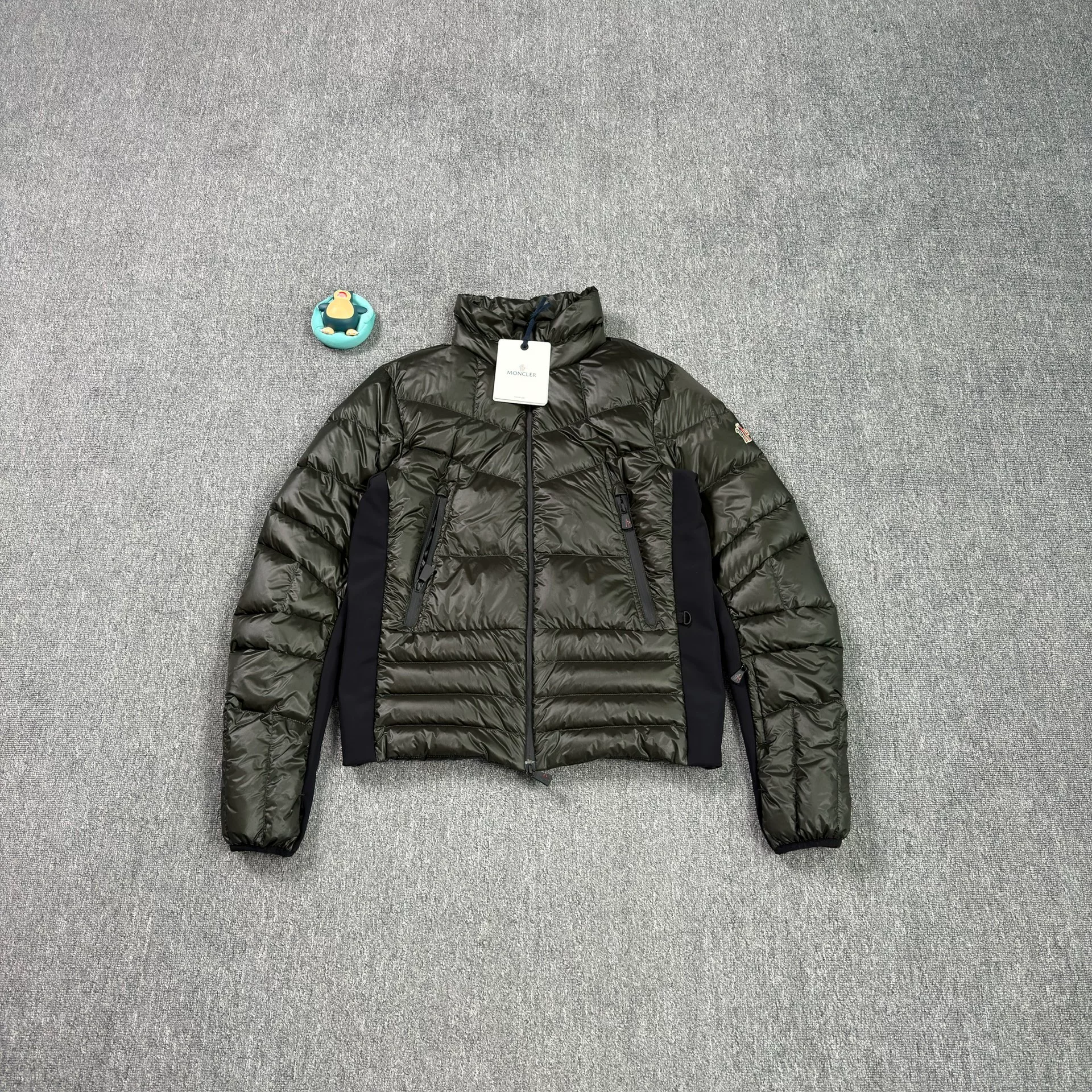Moncler Green Short High-Neck Down Jacket