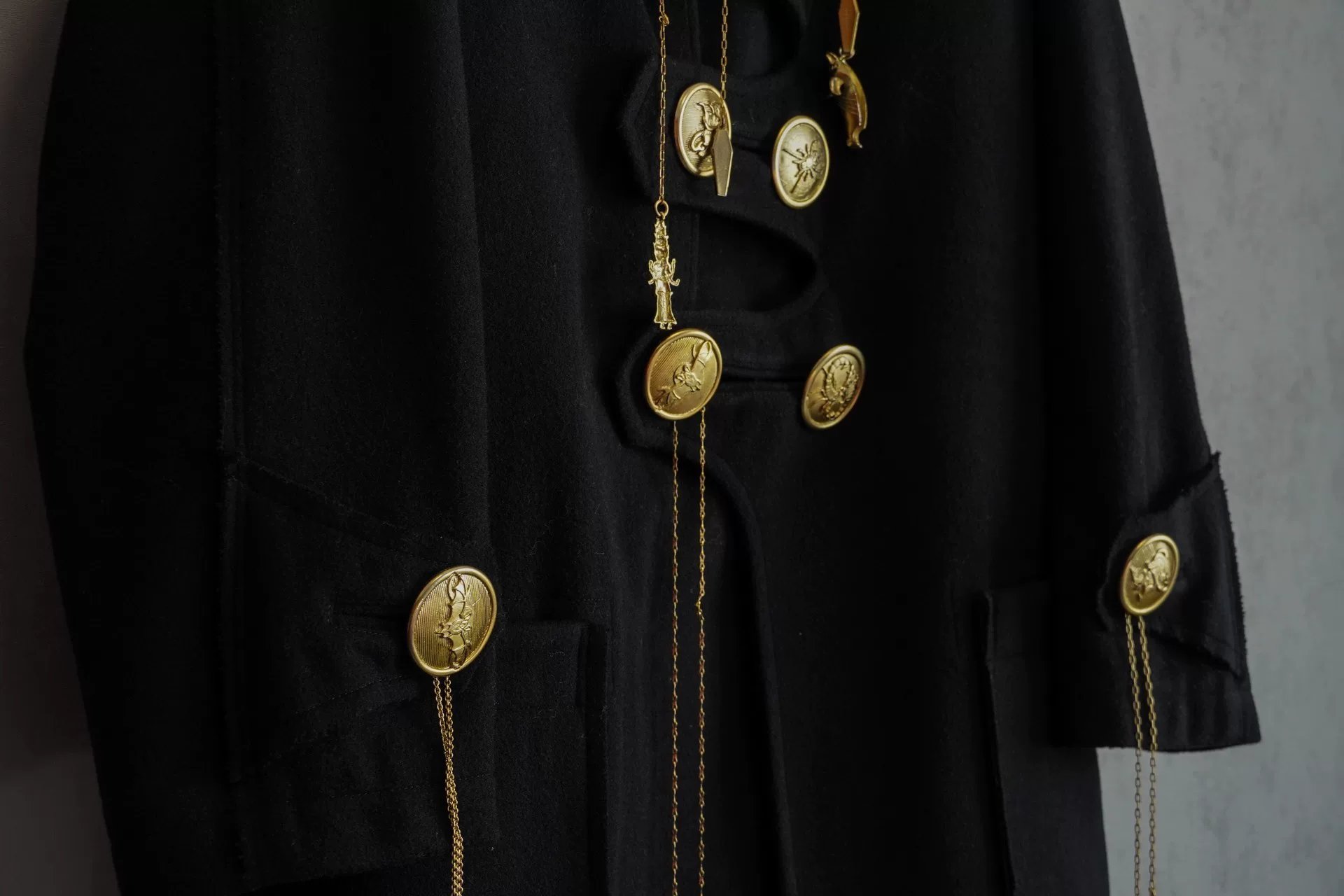Yohji Yamamoto 19AW Gold Button Hooded Coat — back