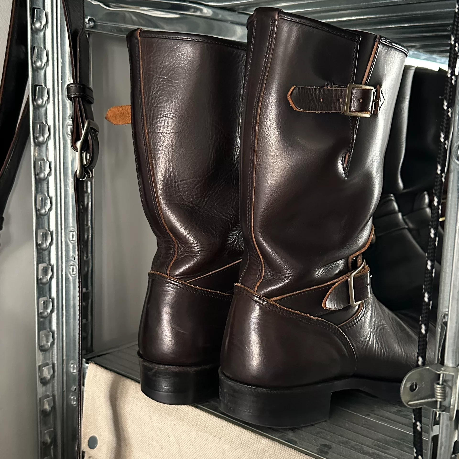 TWC Horsehide Engineer Boots — label