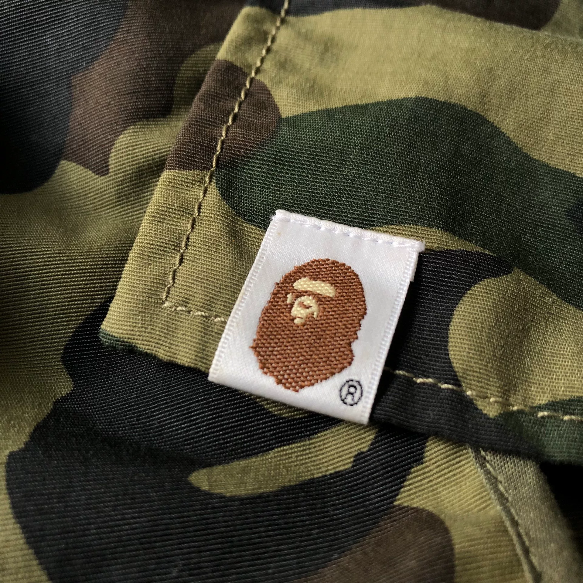 Bape Camouflage Windbreaker Raincoat M — label
