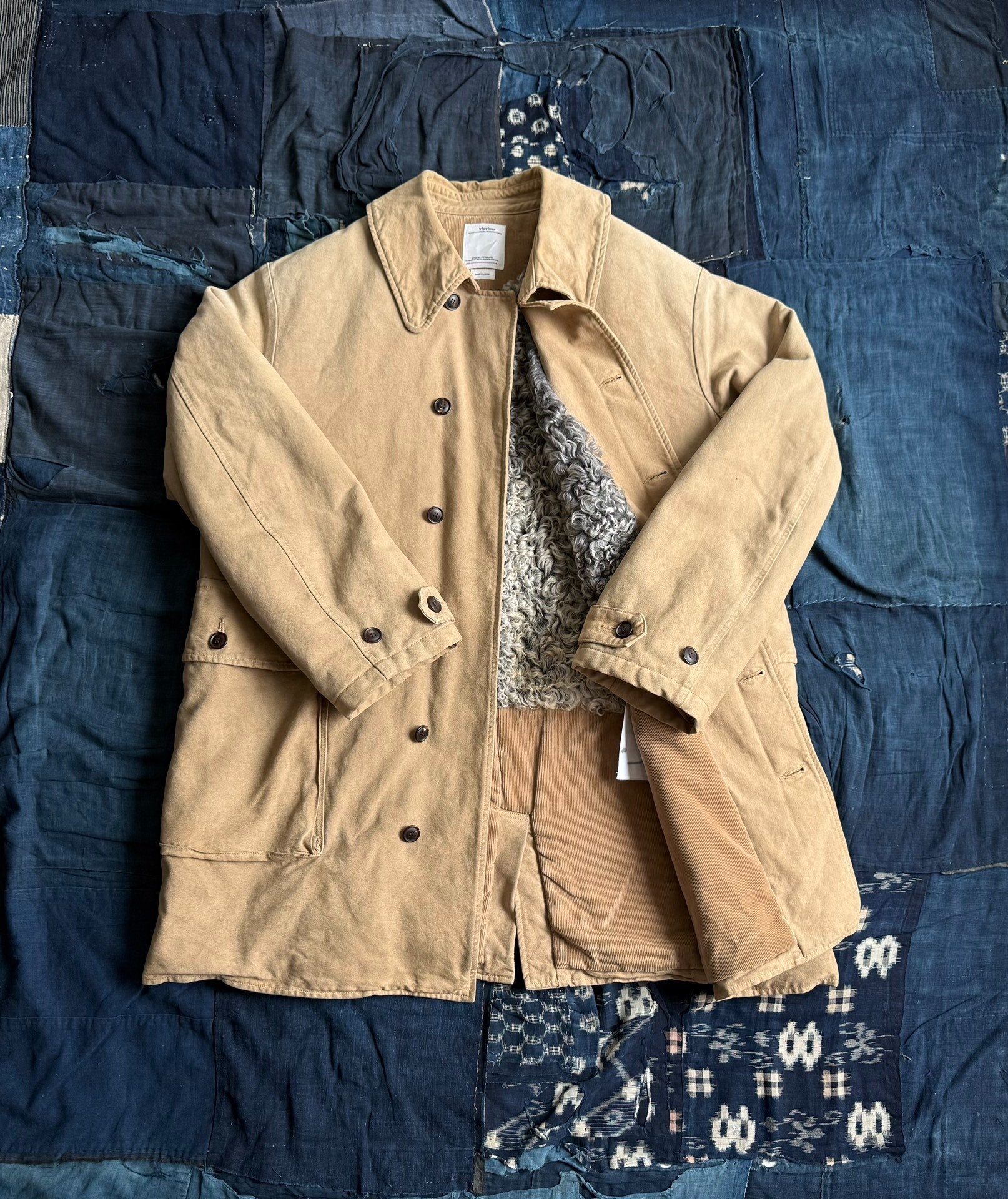 VISVIM 22AW WINFIELD SHEARLING COAT — front