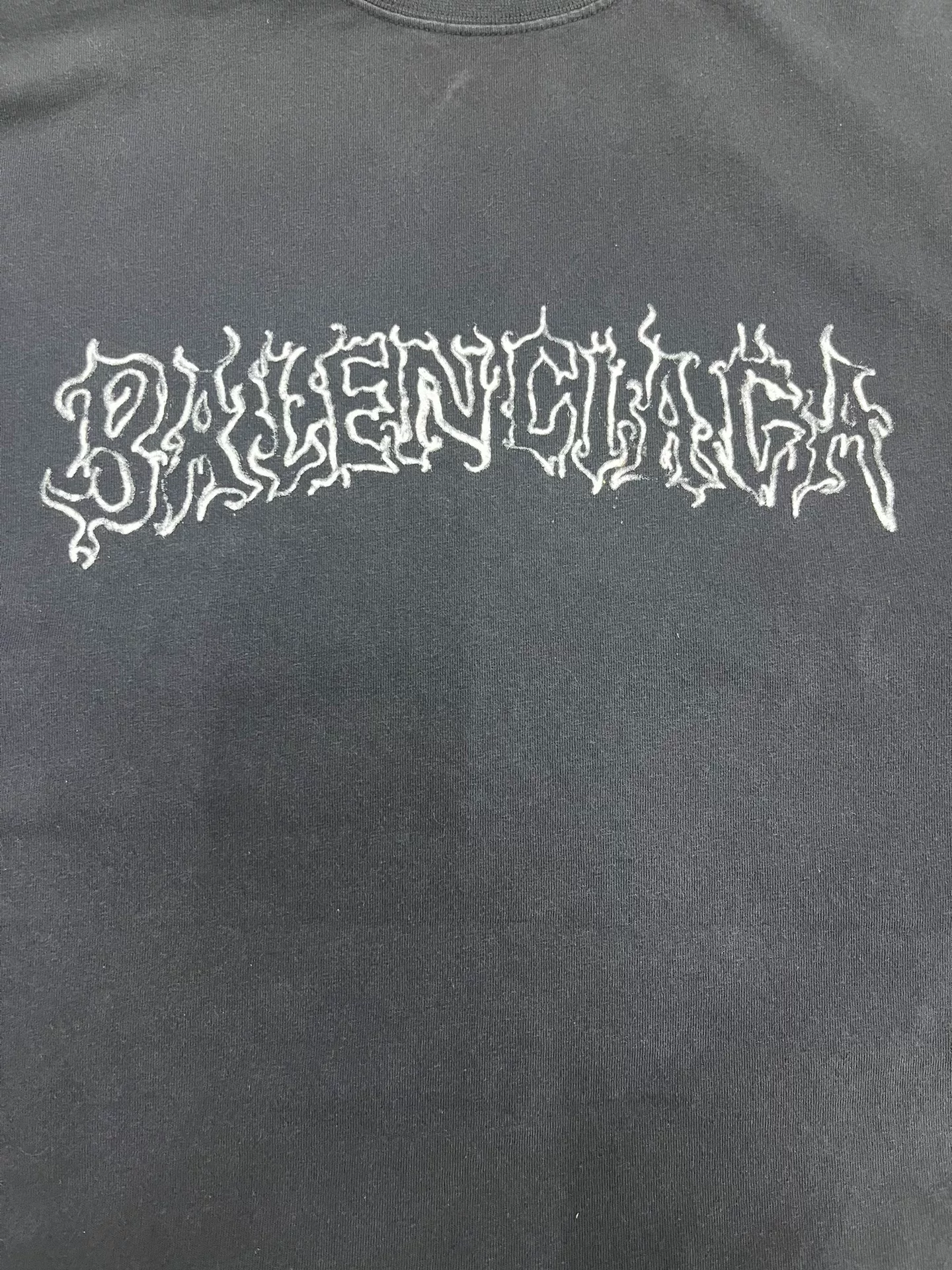 Balenciaga Dragon Lightning Logo T-Shirt — detail