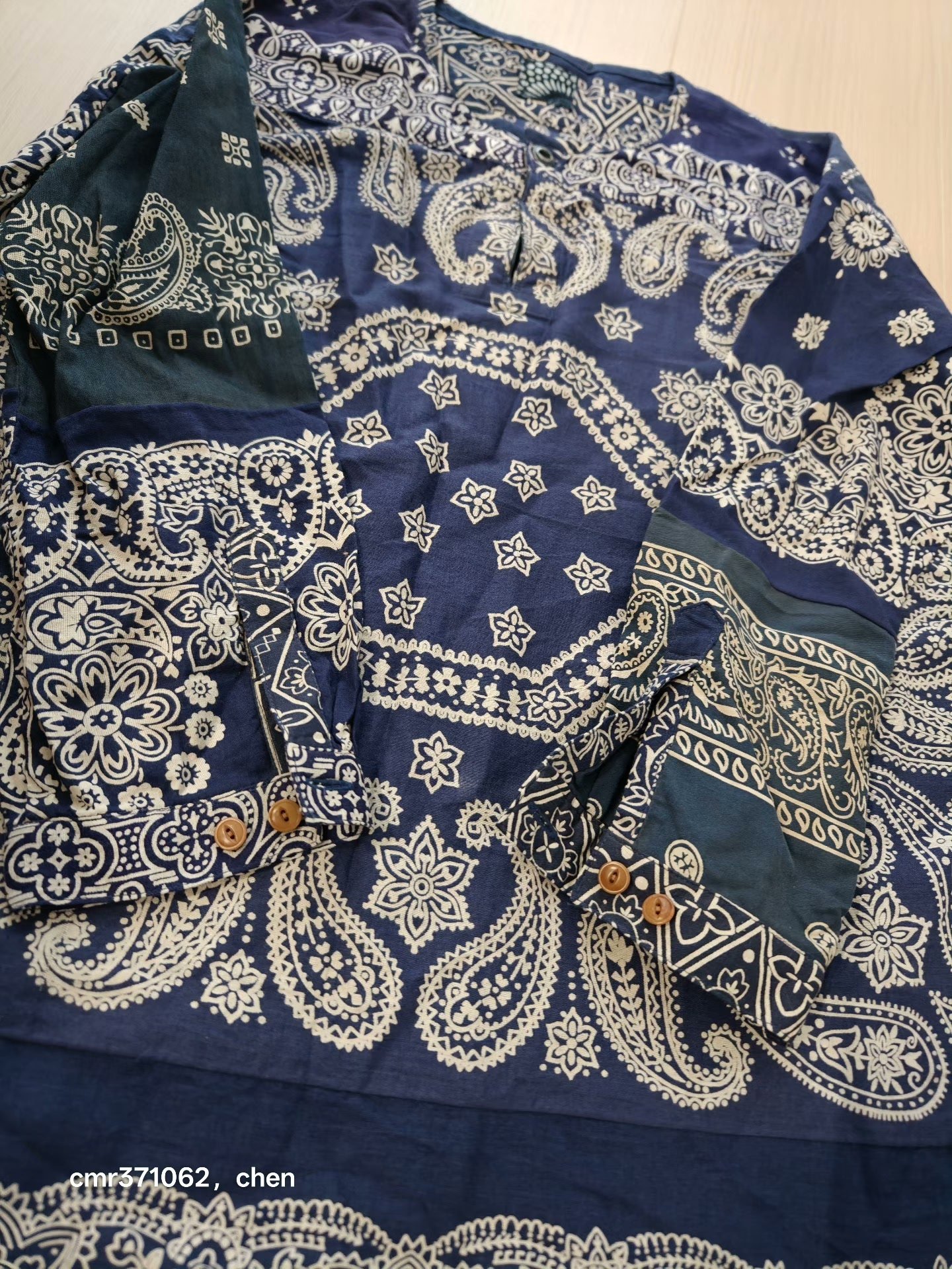 visvim 16AW Vintage Bandana Tunic — label
