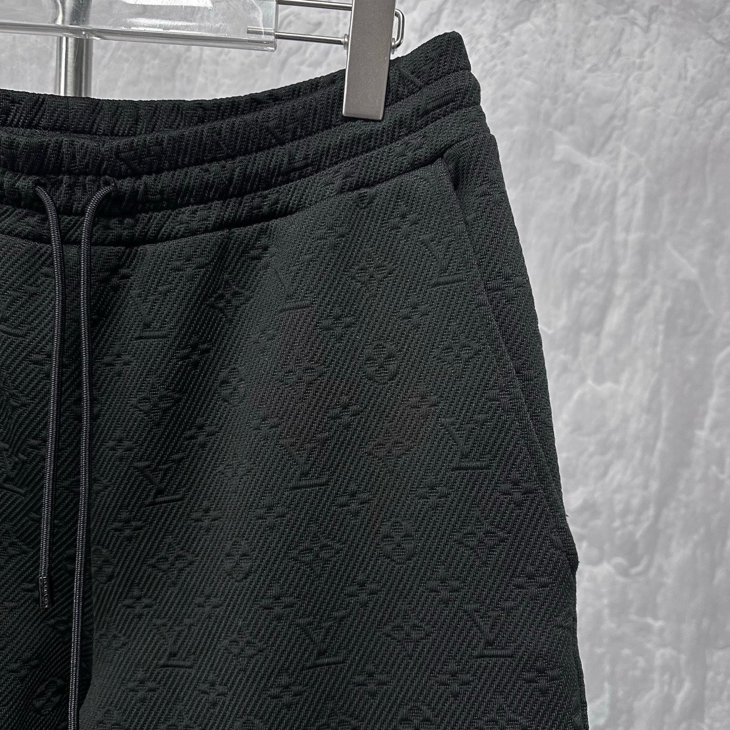 Louis Vuitton SS24 Black Relief Pants XL — detail