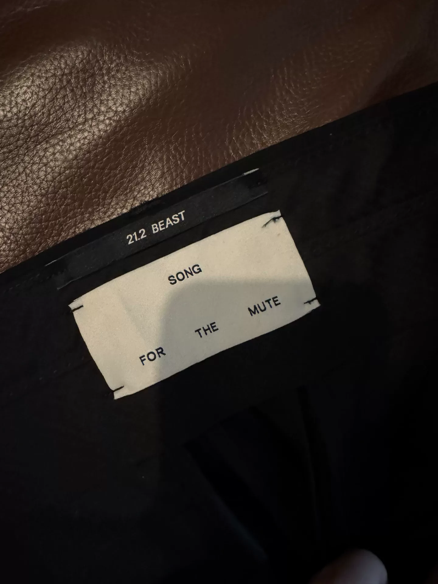Song for the Mute Classic Tapered Cropped Trousers — back