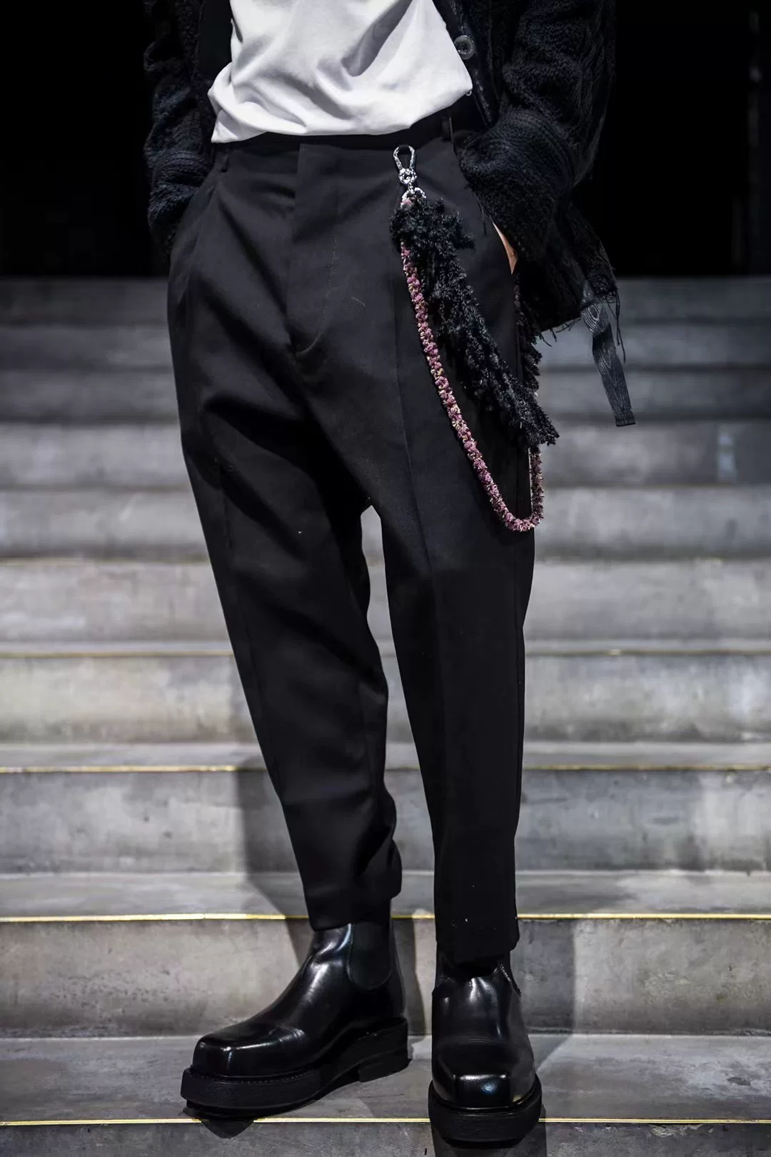 Song for the Mute Classic Tapered Cropped Trousers