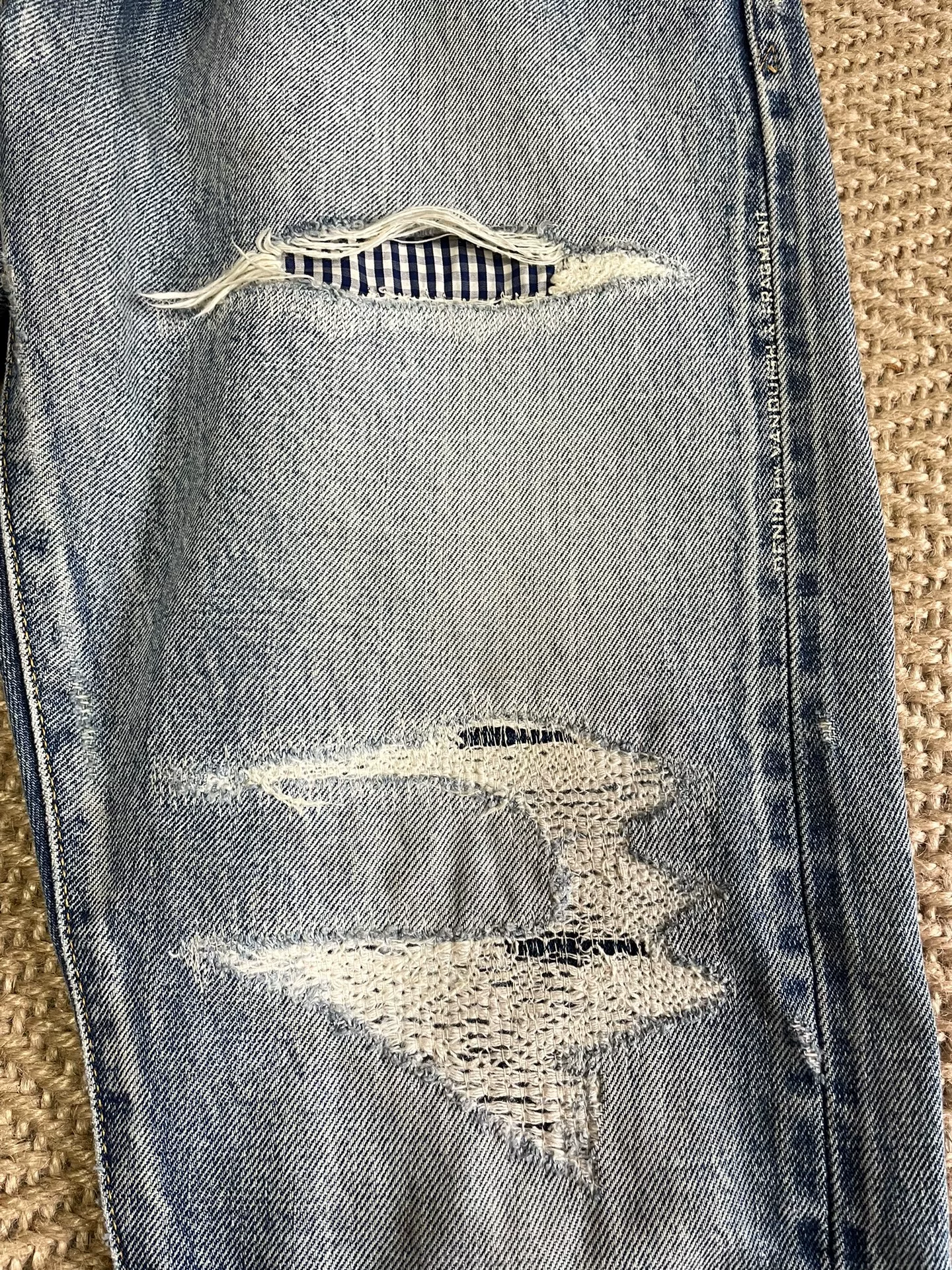 Vanquish & Fragment Distressed Washed Jeans — detail
