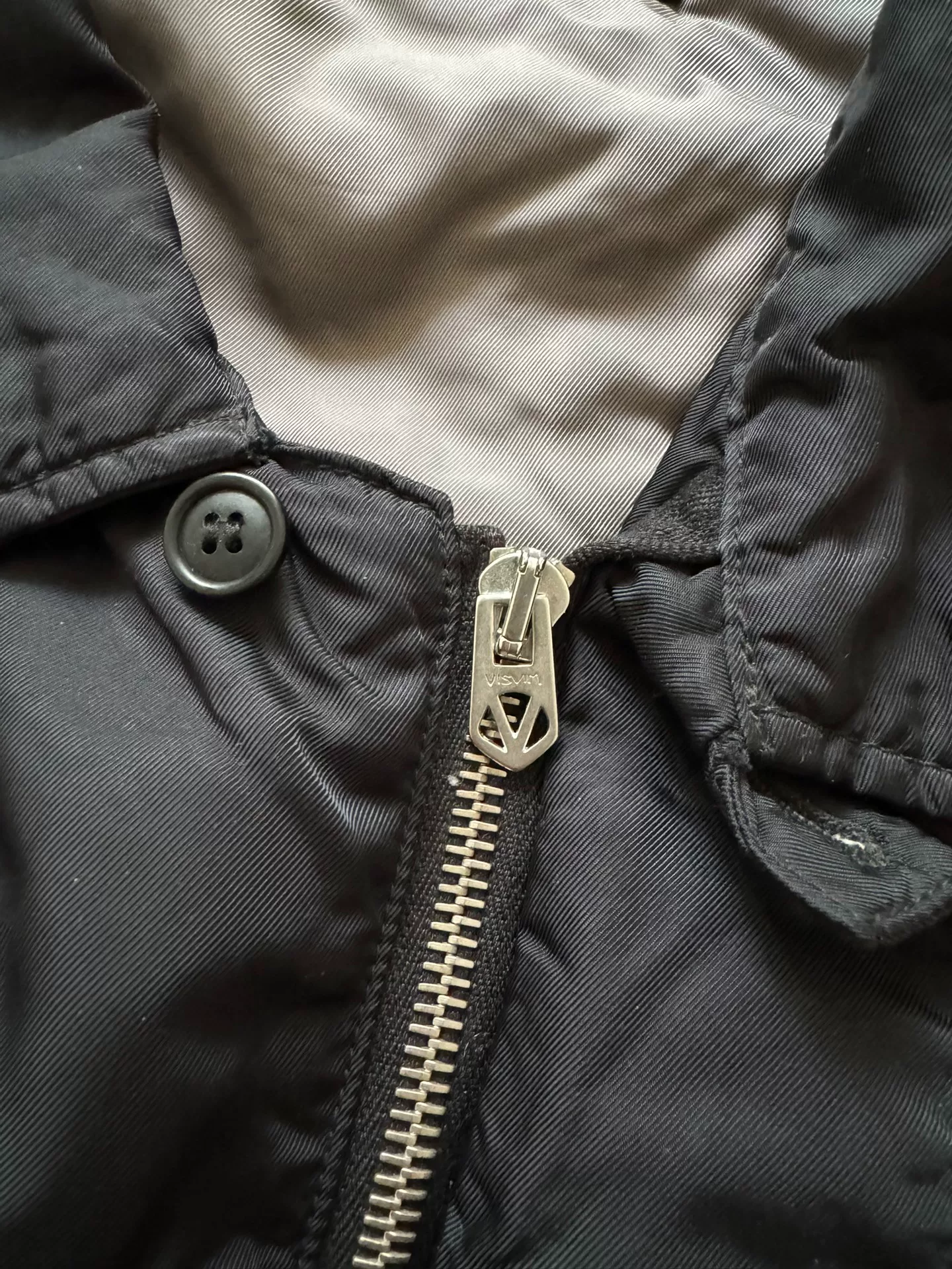 VISVIM 23AW SPOT HELI CREW DOWN SHIRT JKT — front