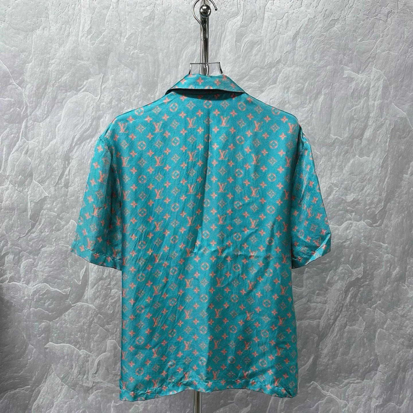 Louis Vuitton FW25 Monogram Silk Short Sleeve Shirt — detail