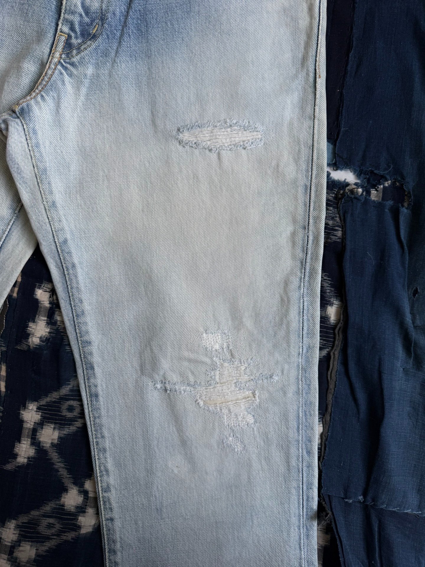 VISVIM 19SS SOCIAL SCULPTURE 04 DAMAGED JEANS — detail