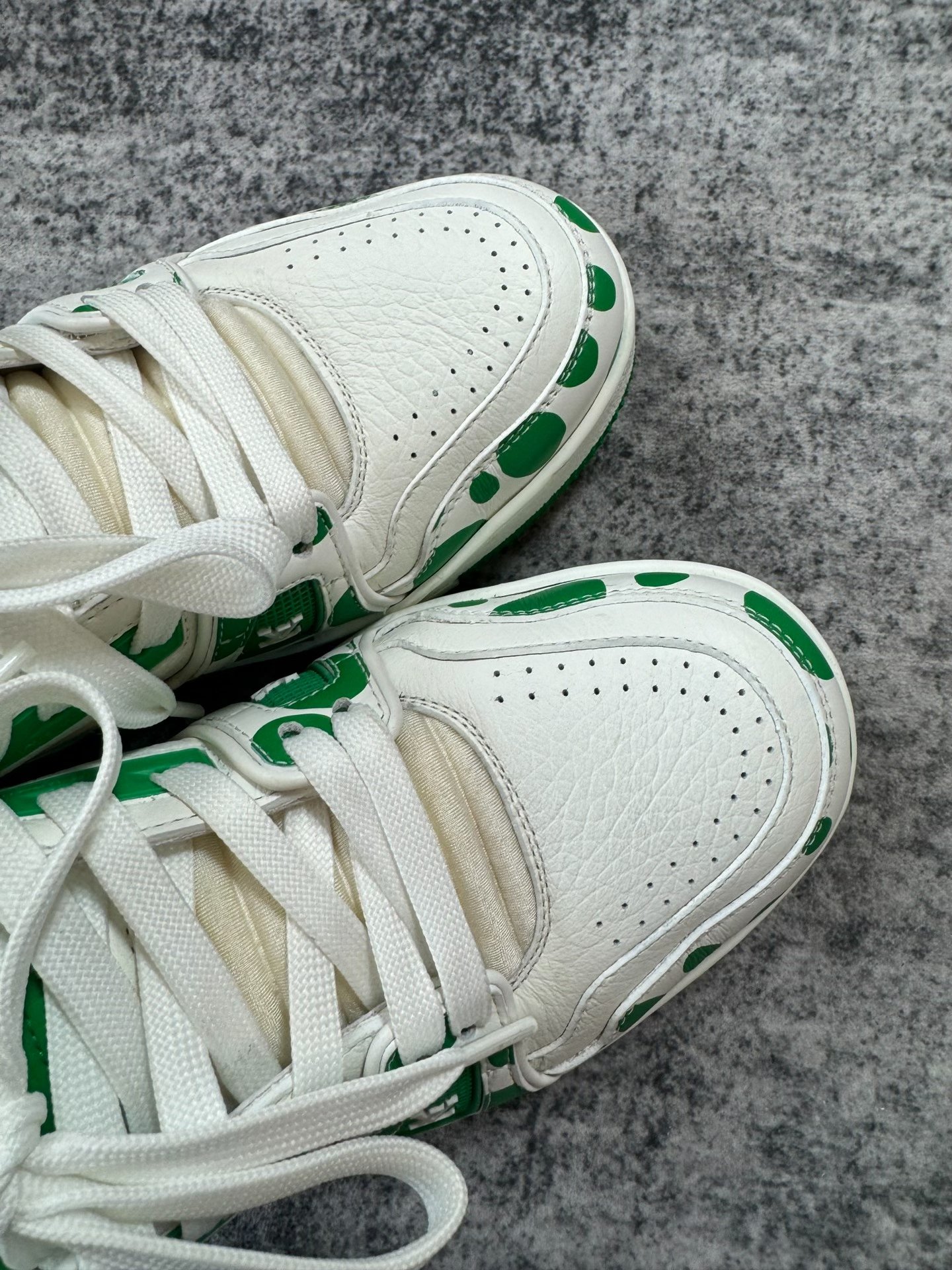 Louis Vuitton Yayoi Kusama Polka Dot Trainer — back