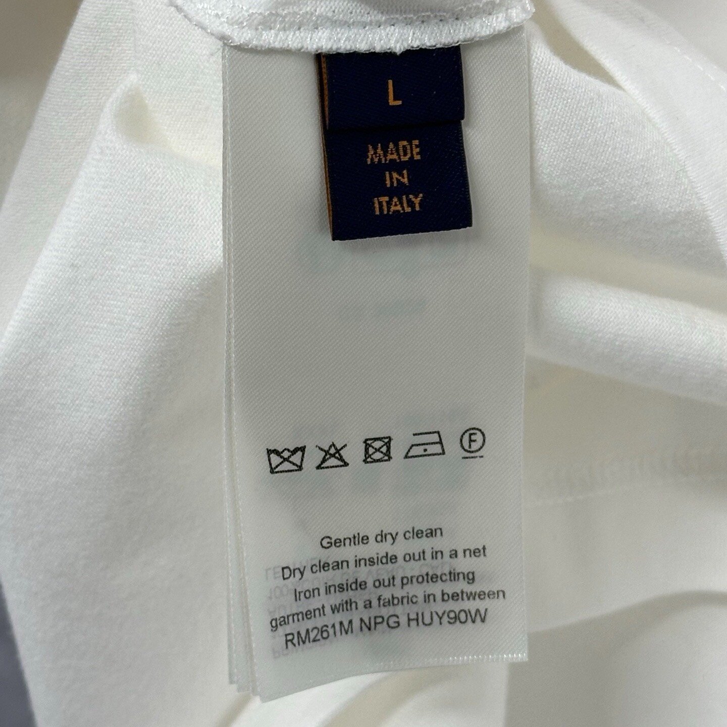 Louis Vuitton x Darjeeling Limited Animal Embroidery Tee — label