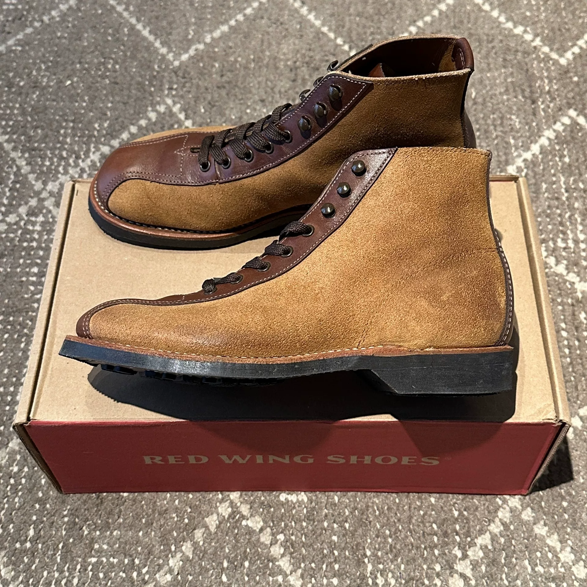 Redwing 8827 6.5D Boxing Boots — back