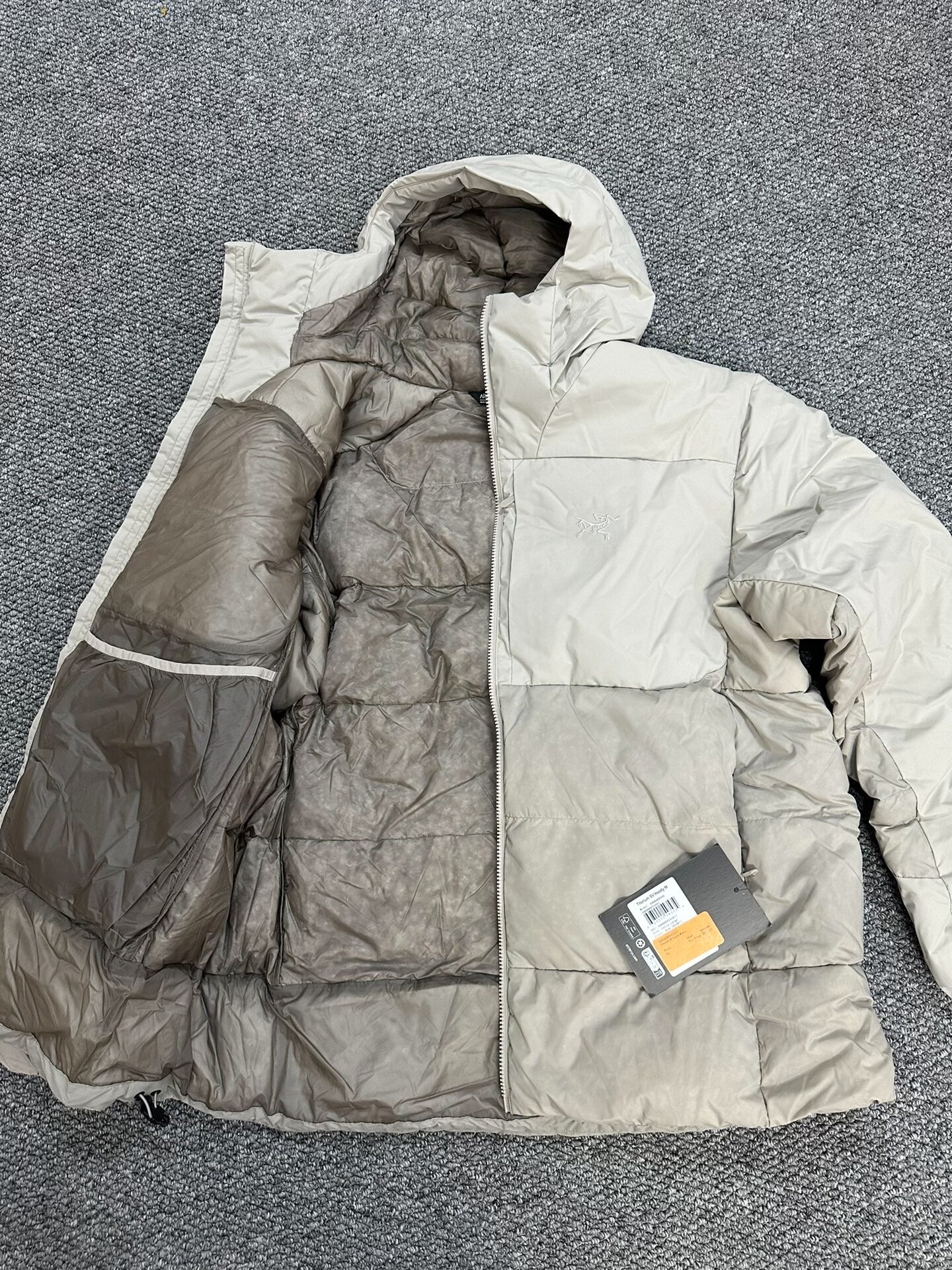 Arc'teryx Thorium SV Jacket XL — detail