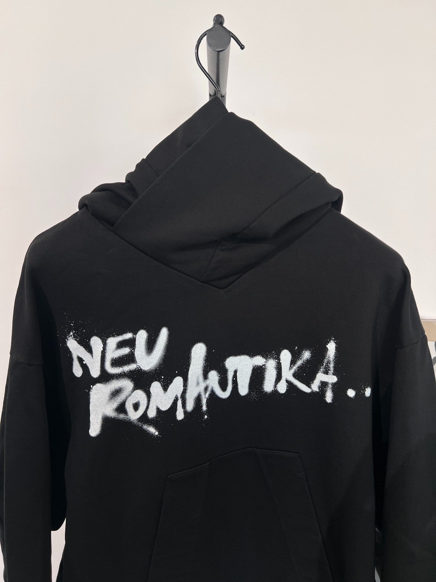 Julius_7 Black Oversized Print Hoodie — detail