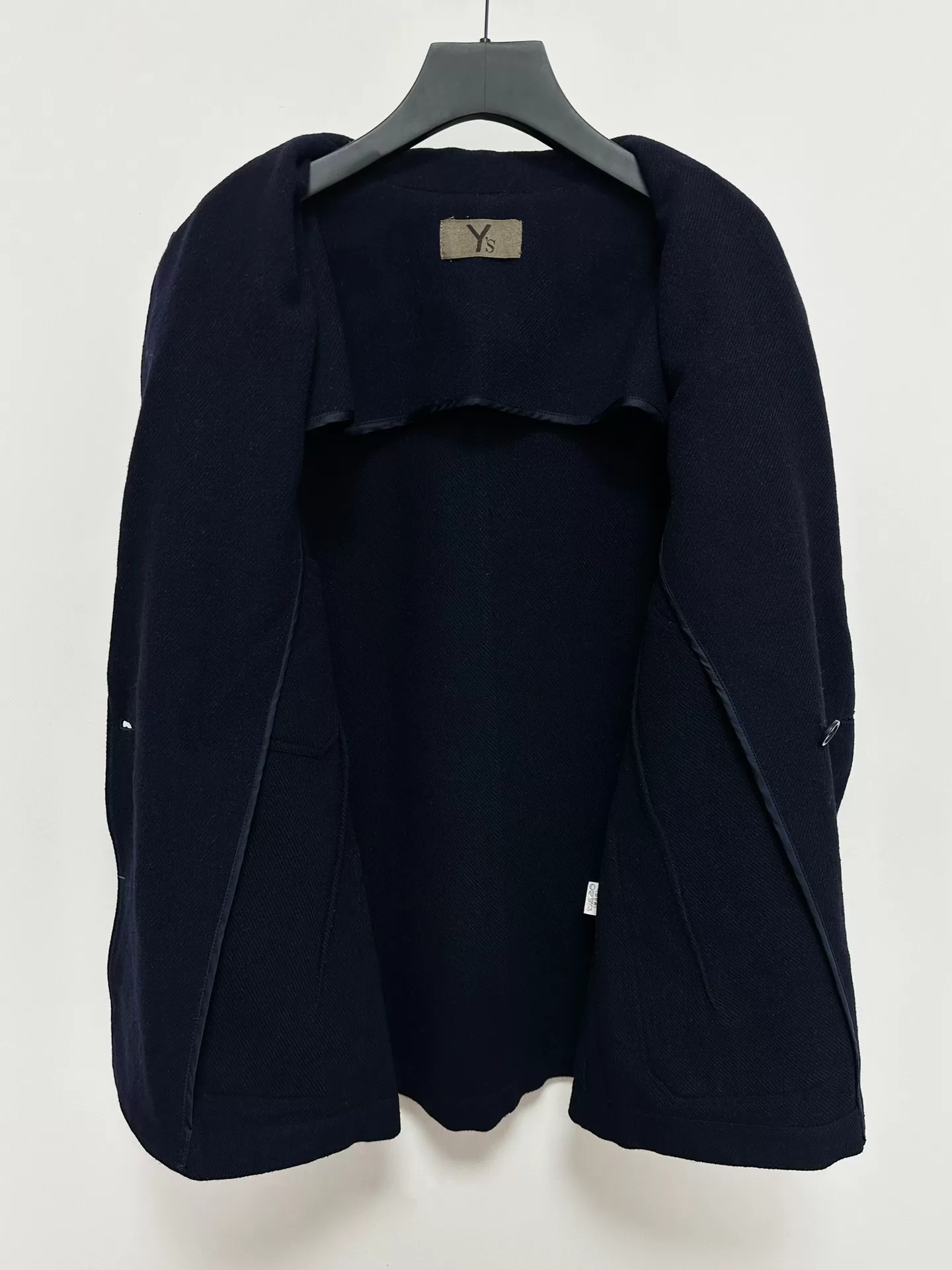 Yohji Yamamoto 1970s Early Double-Breasted Coat — detail
