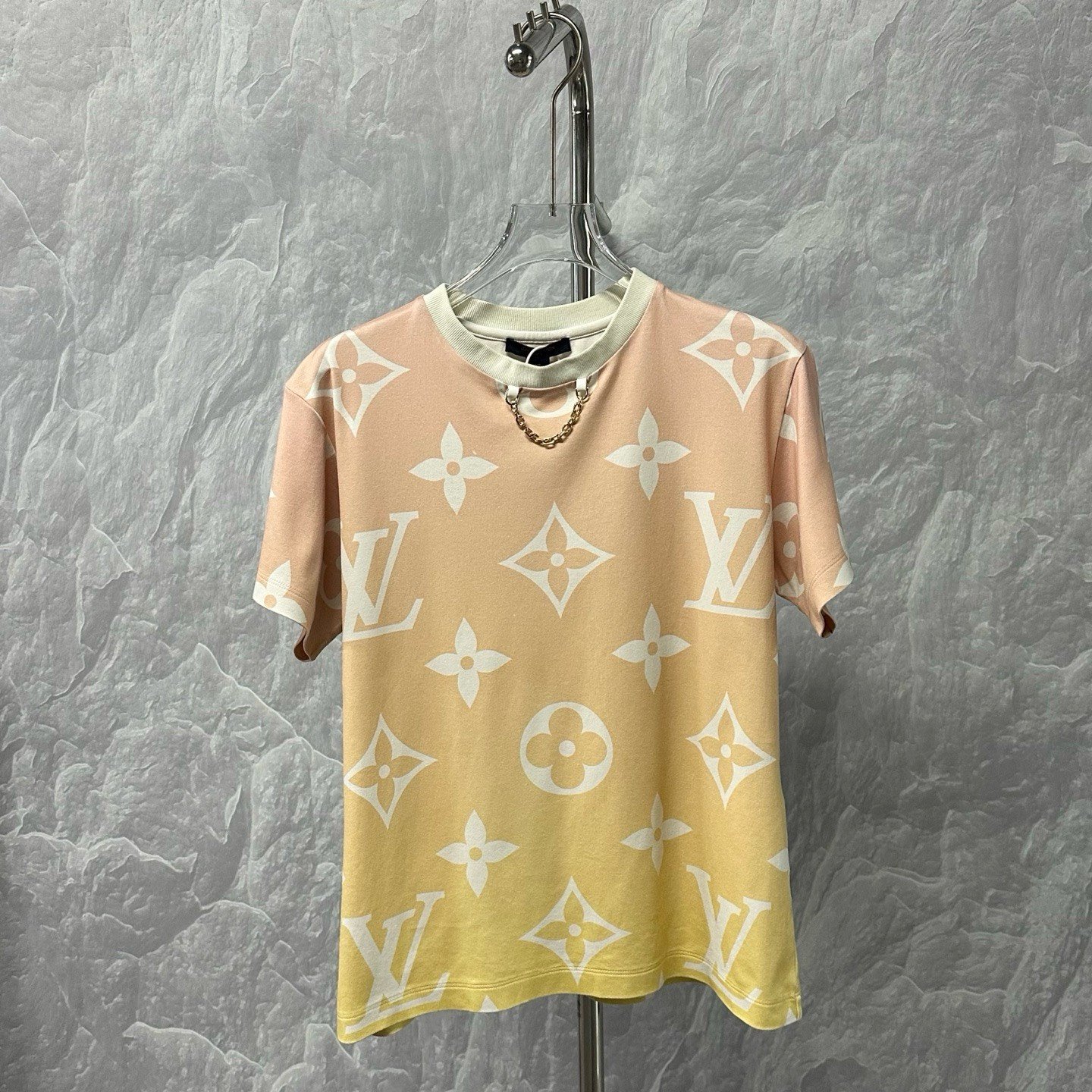 Louis Vuitton Gradient Print Short-Sleeve Top — front