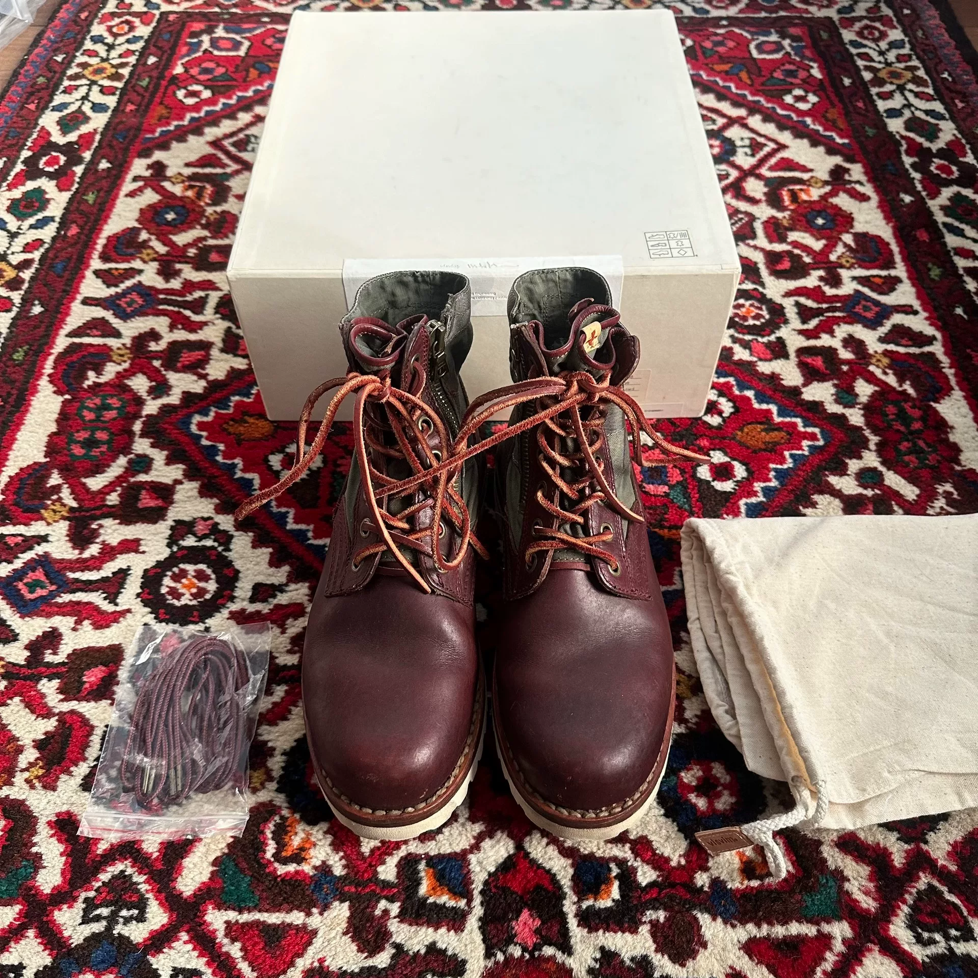 visvim 13ss 7hole Boots — front