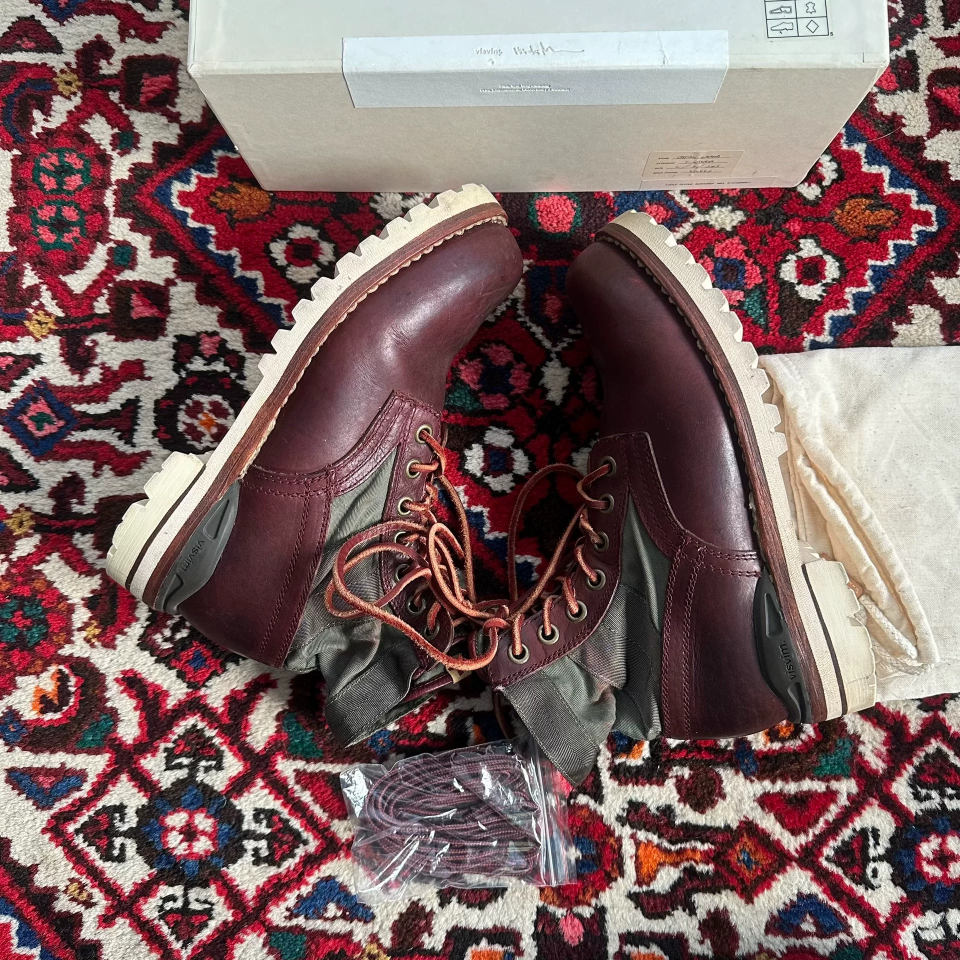 visvim 13ss 7hole Boots — label