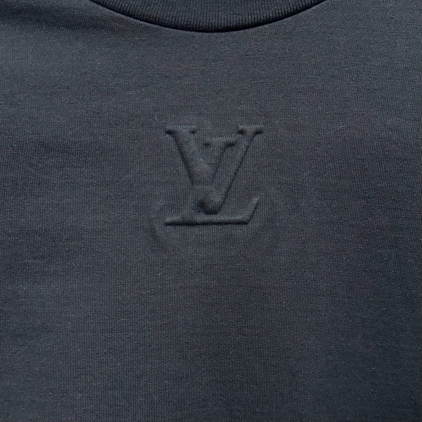 Louis Vuitton Black Letter Emboss Short-Sleeve — detail