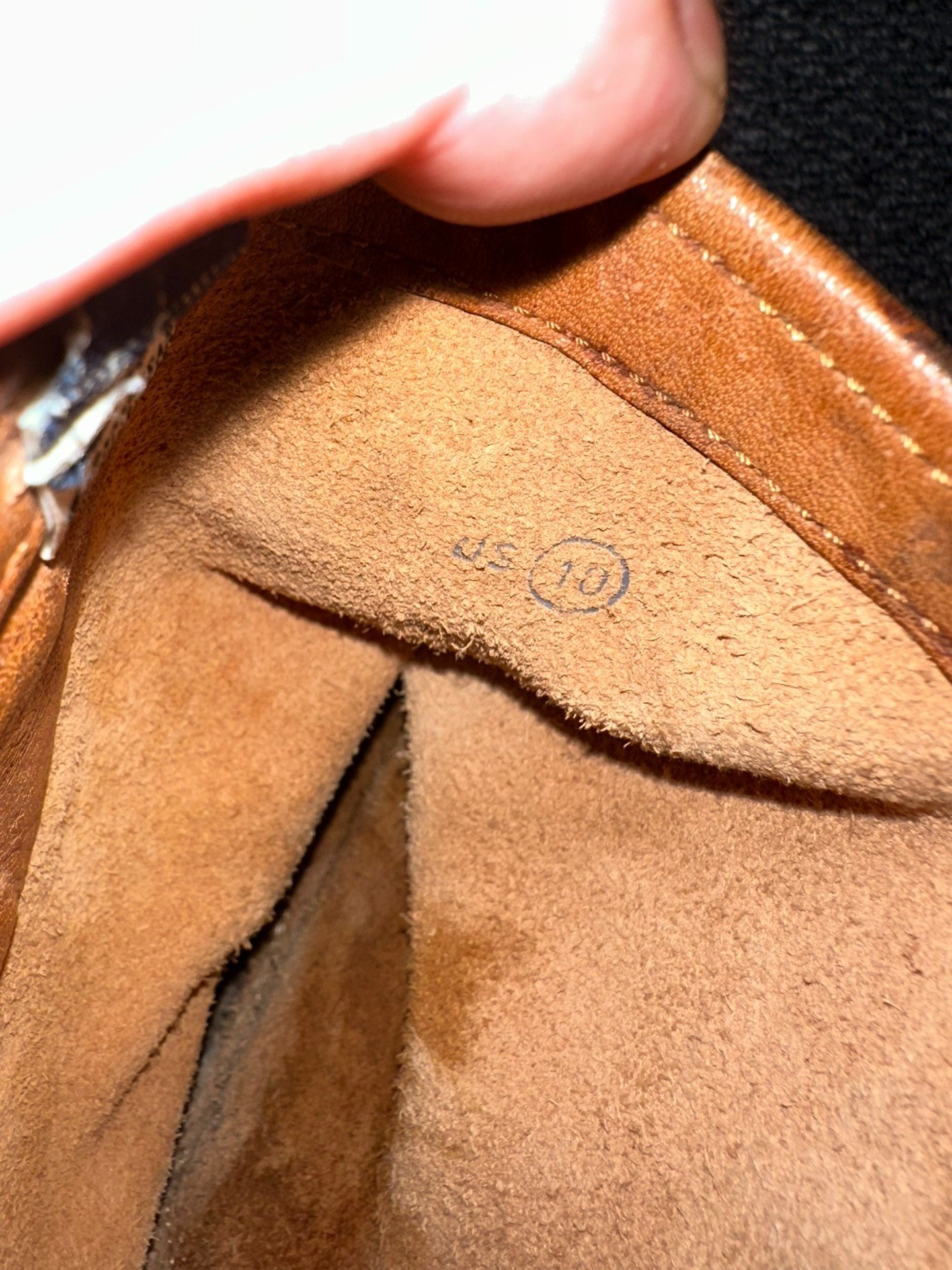 visvim ict mud-dyed two boots — label