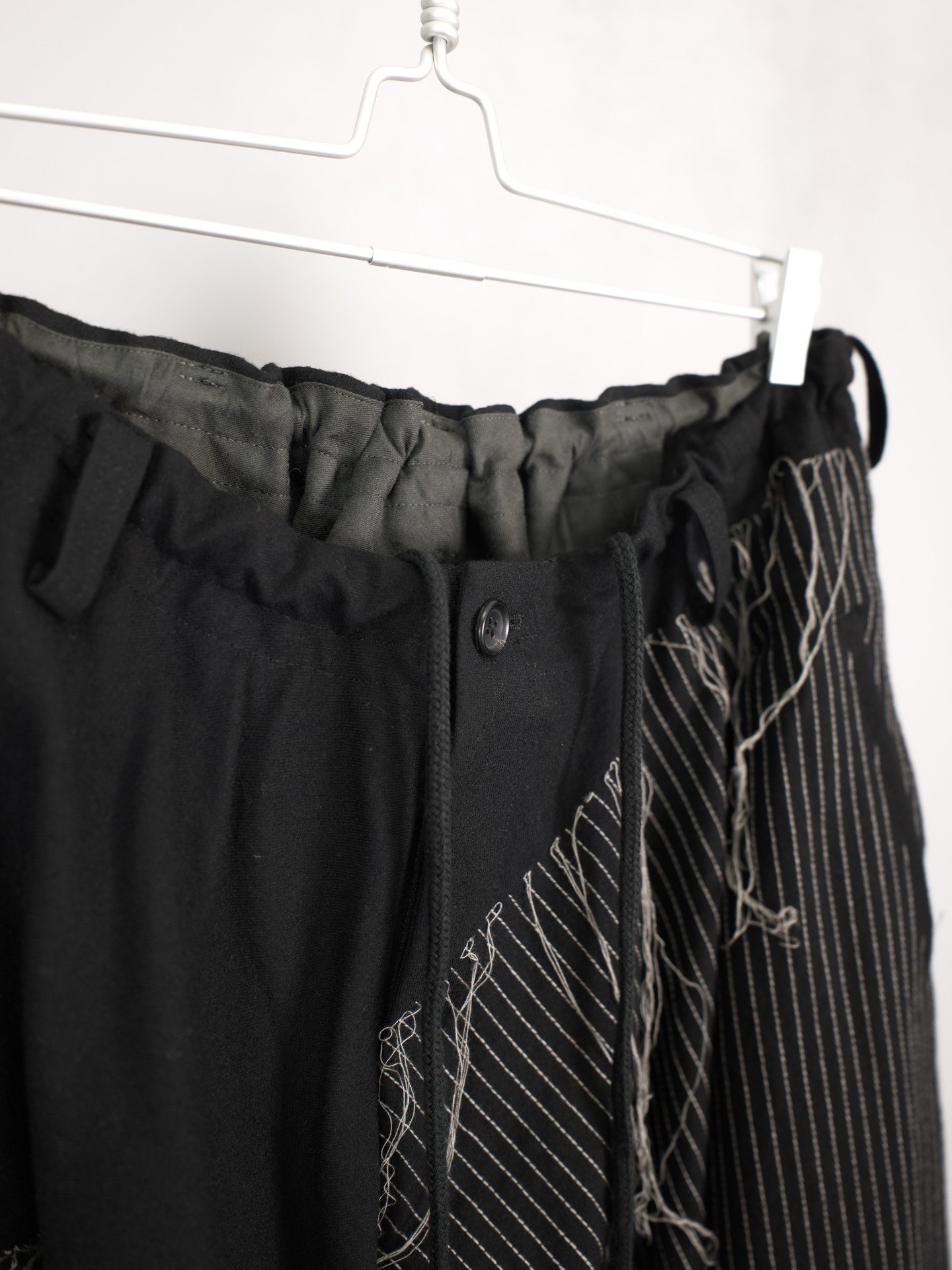 Yohji Yamamoto 23AW Embroidered Tapered Pants — back