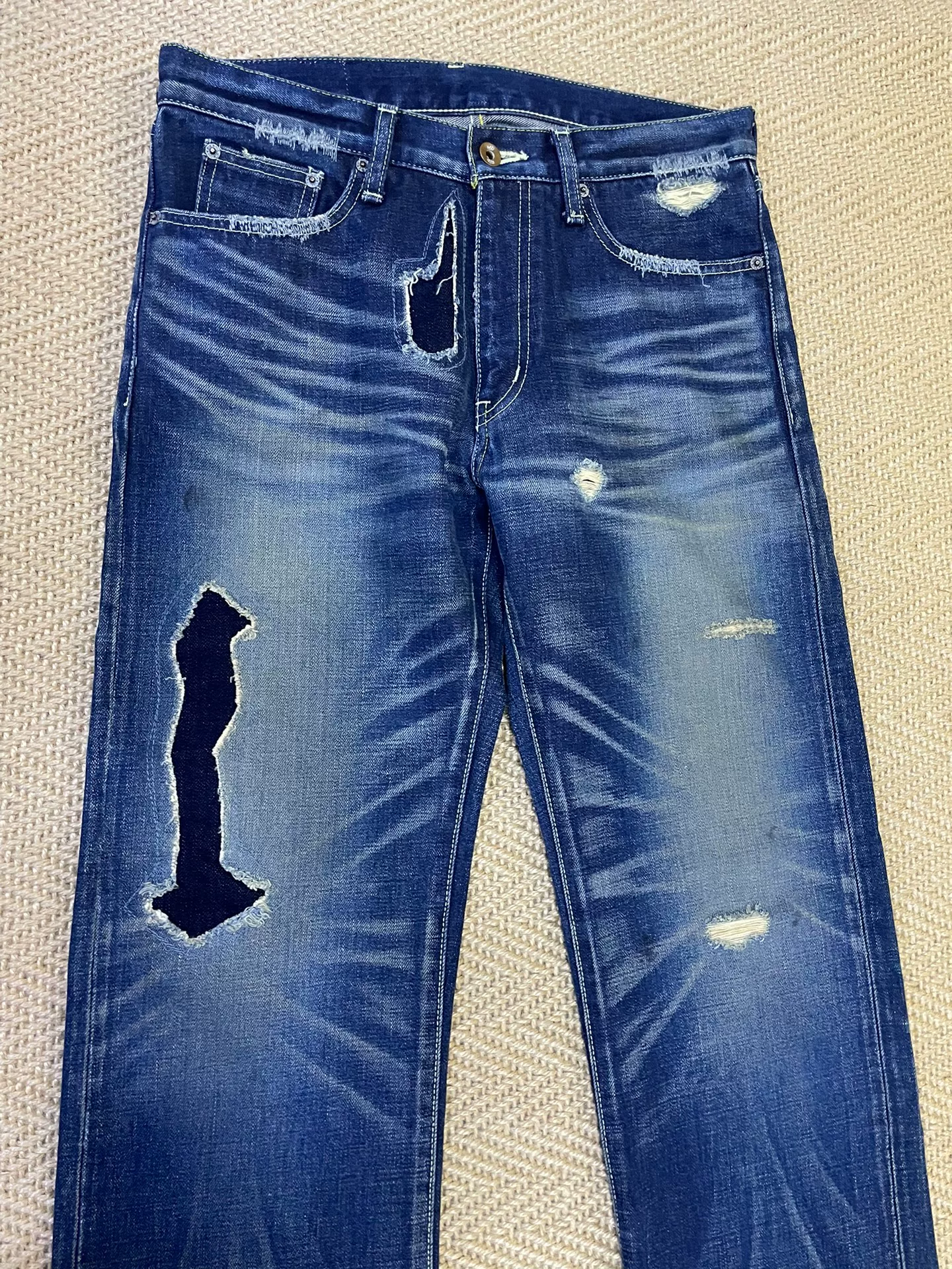 NEIGHBORHOOD 06EX KNEEL DOWN Patched Distressed Jeans — detail