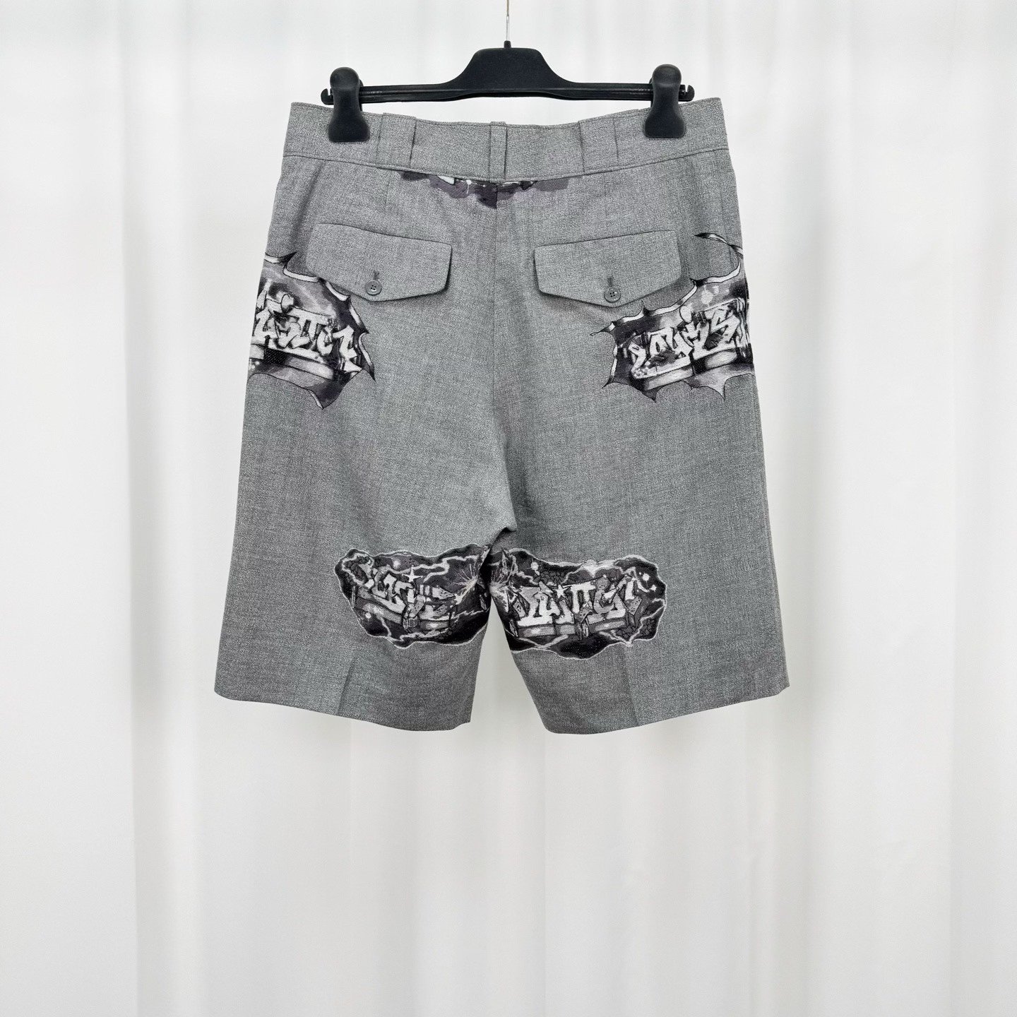 Louis Vuitton Graffiti Wool Tailored Shorts — front