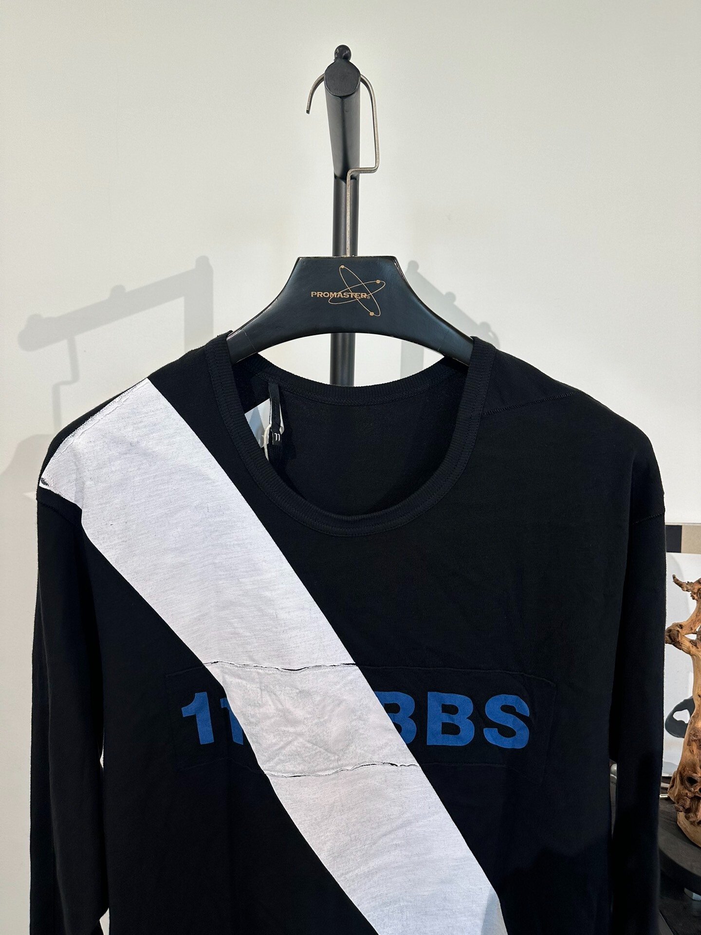 Boris Bidjan Saberi 11 BBS LS1 Shirt — detail