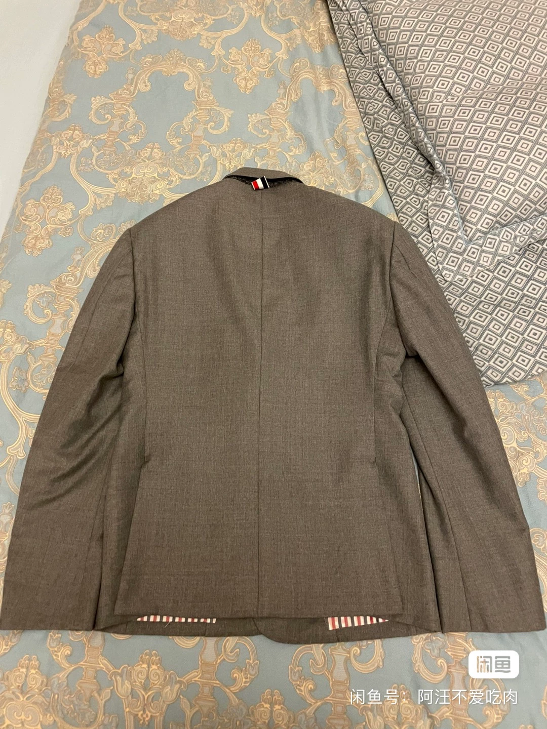 Thom Browne Gray Wool Suit Jacket — front