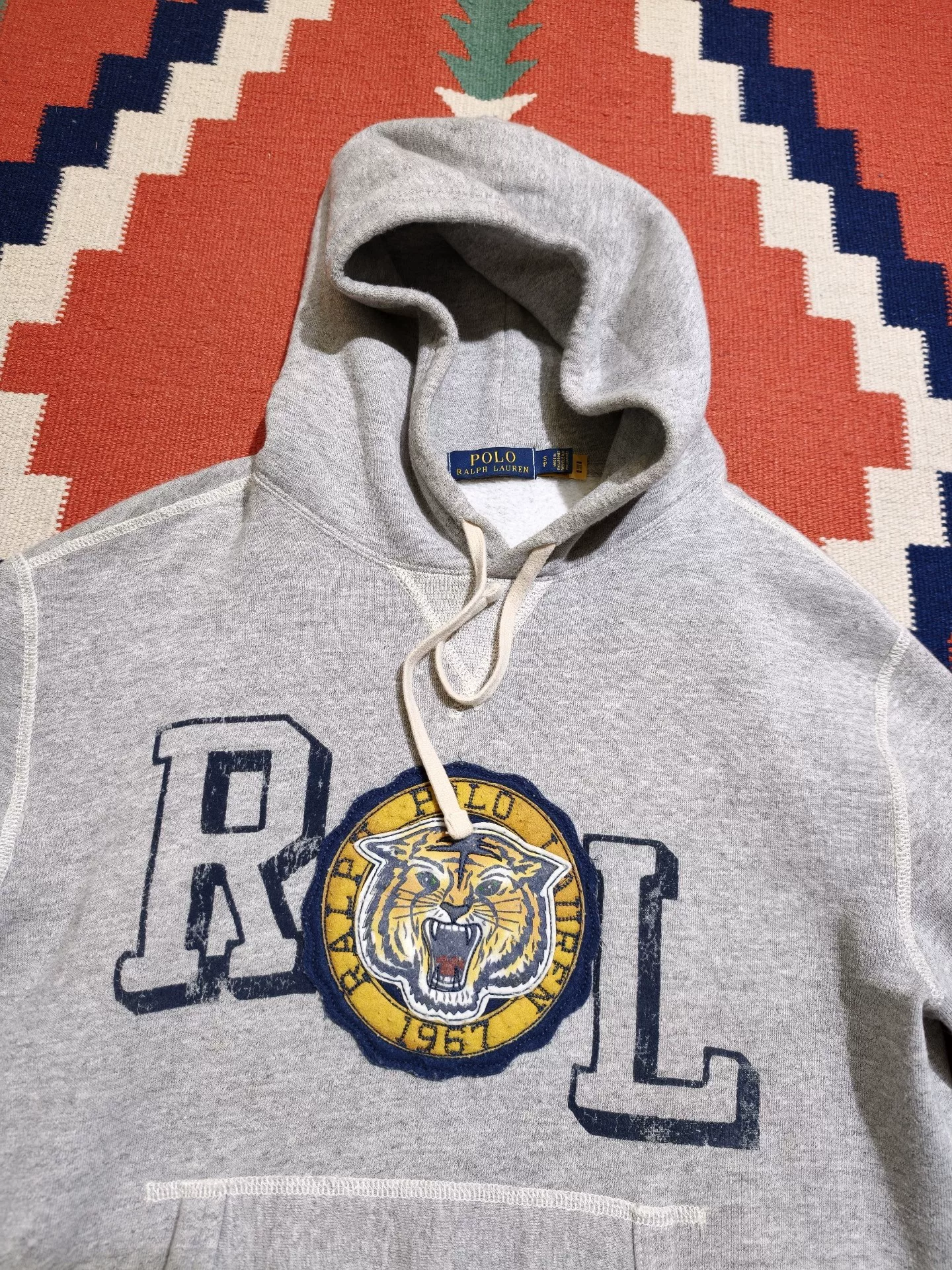 RL Polo Tiger Graphic Gray Hoodie — detail