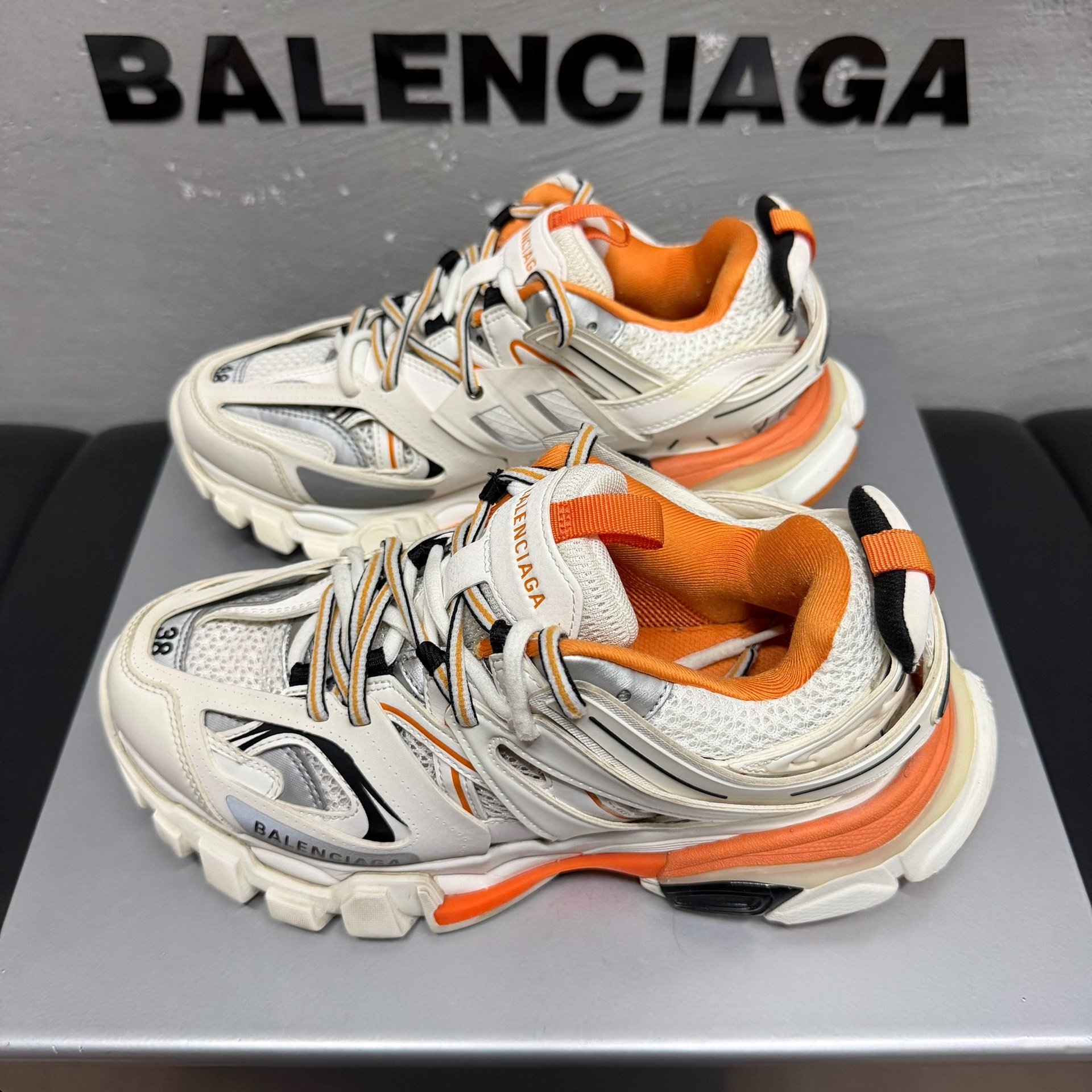 Balenciaga Track Dad Shoes White Orange — detail