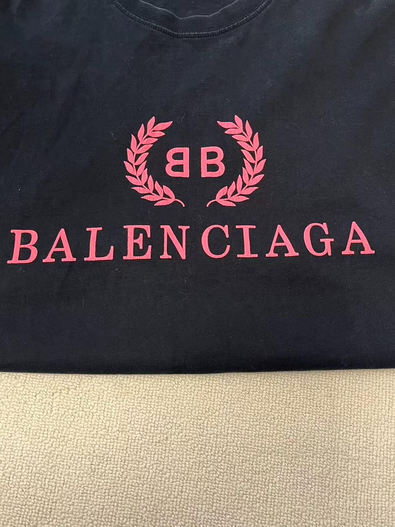 Balenciaga Red Logo Wheat Ear Short-Sleeve T-Shirt — detail