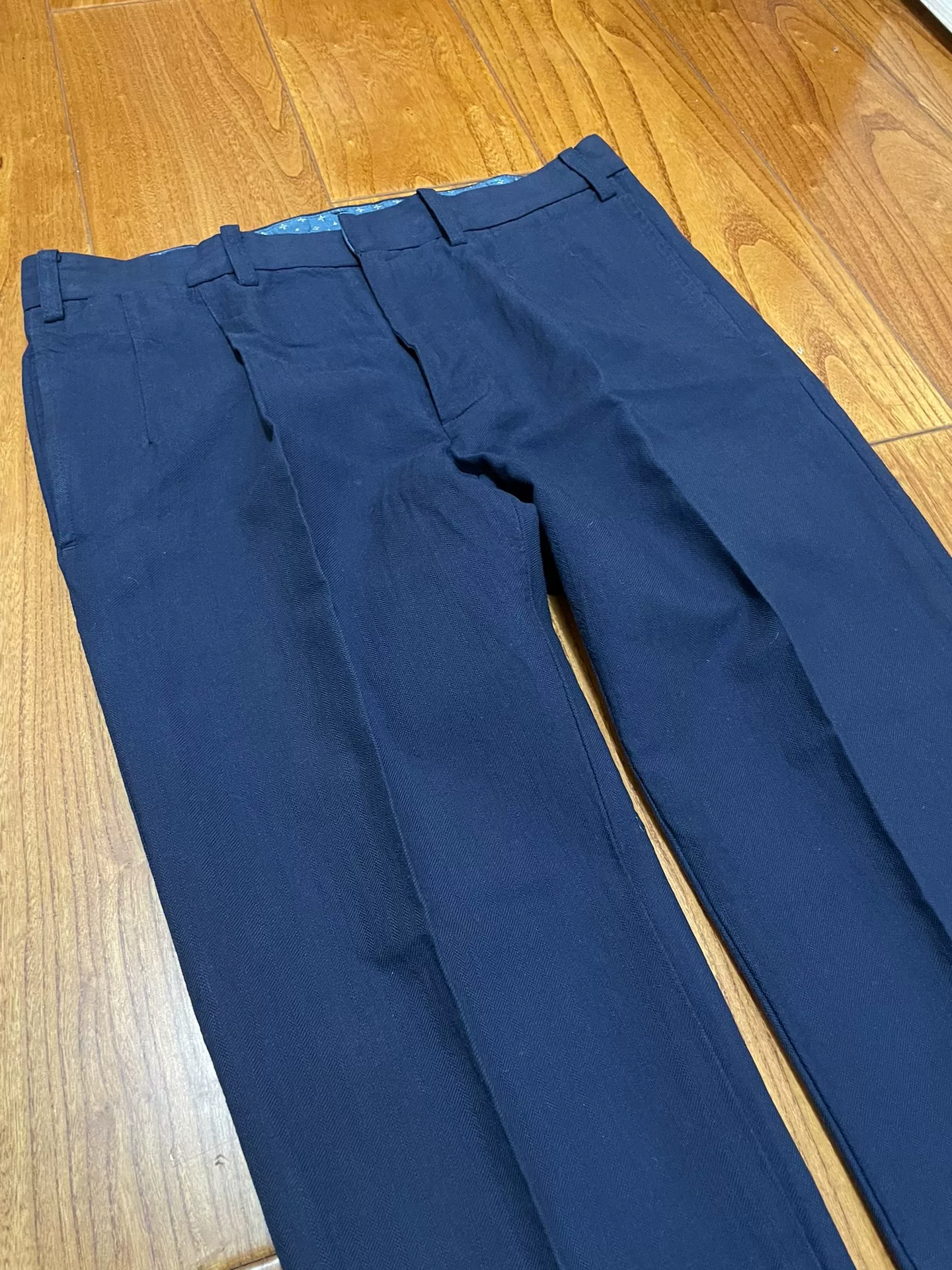 VISVIM HIGH-WATER PLEAT PANTS — detail