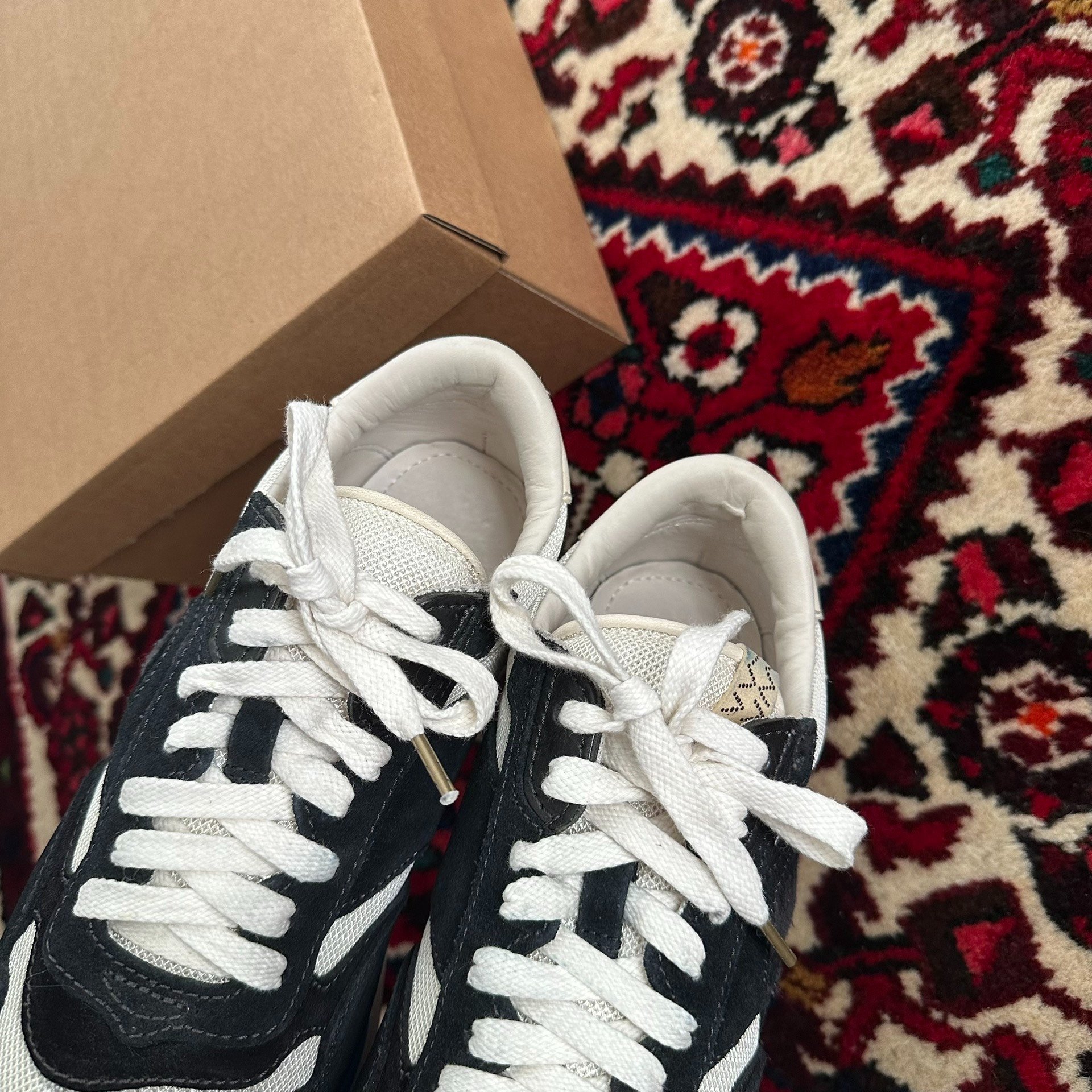 visvim 21ss Roland Jogger Sneakers — label