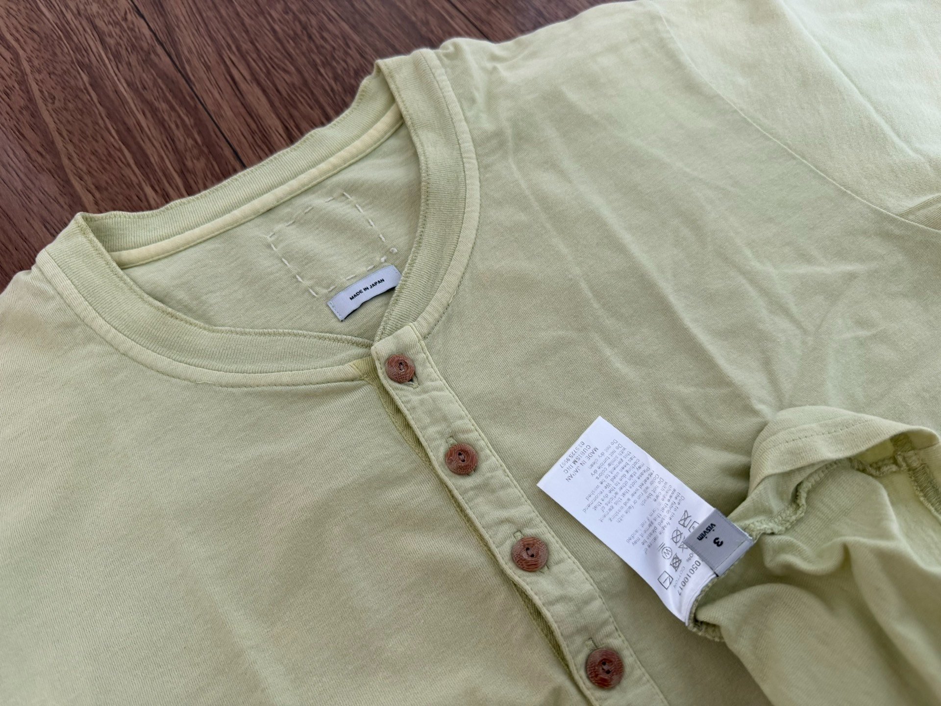 Visvim 17SS Veggie Dye Henley Tee — detail
