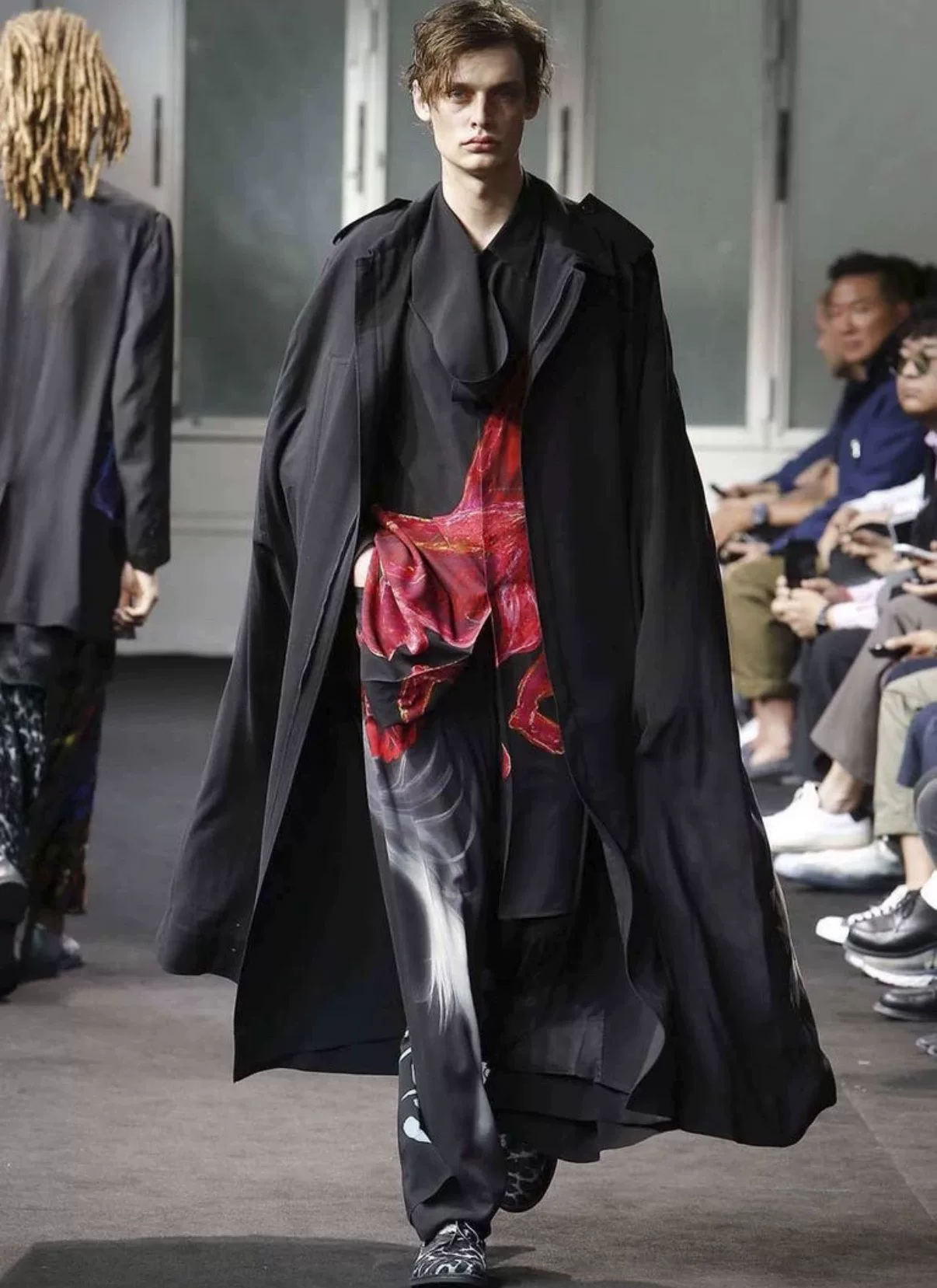Yohji Yamamoto 19ss Oil Painting Cloak — front
