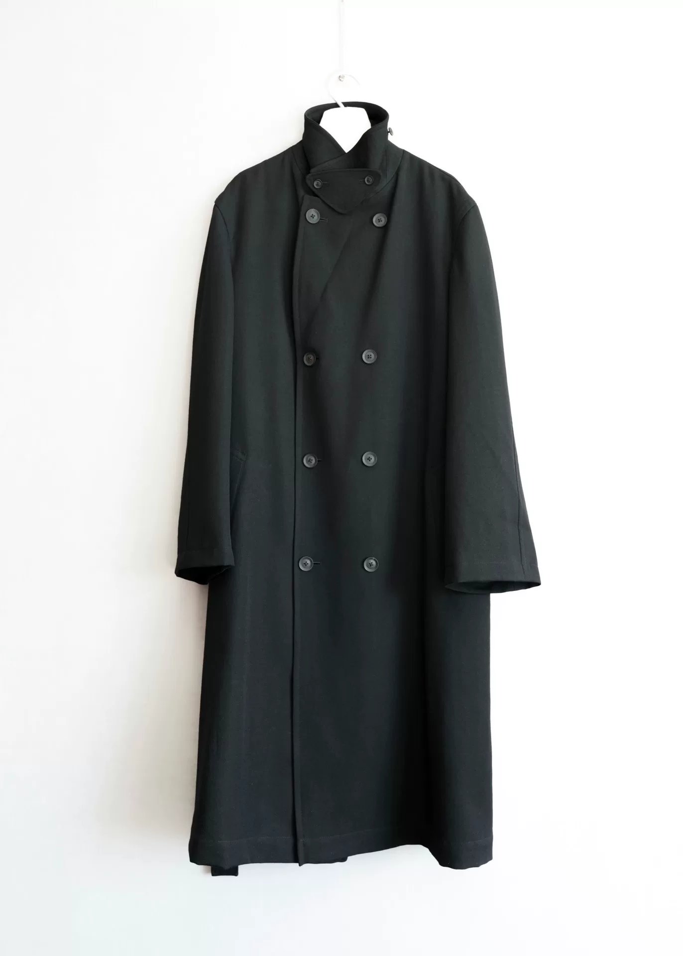 Yohji Yamamoto 20AW 8-Button Double-Breasted Coat — detail