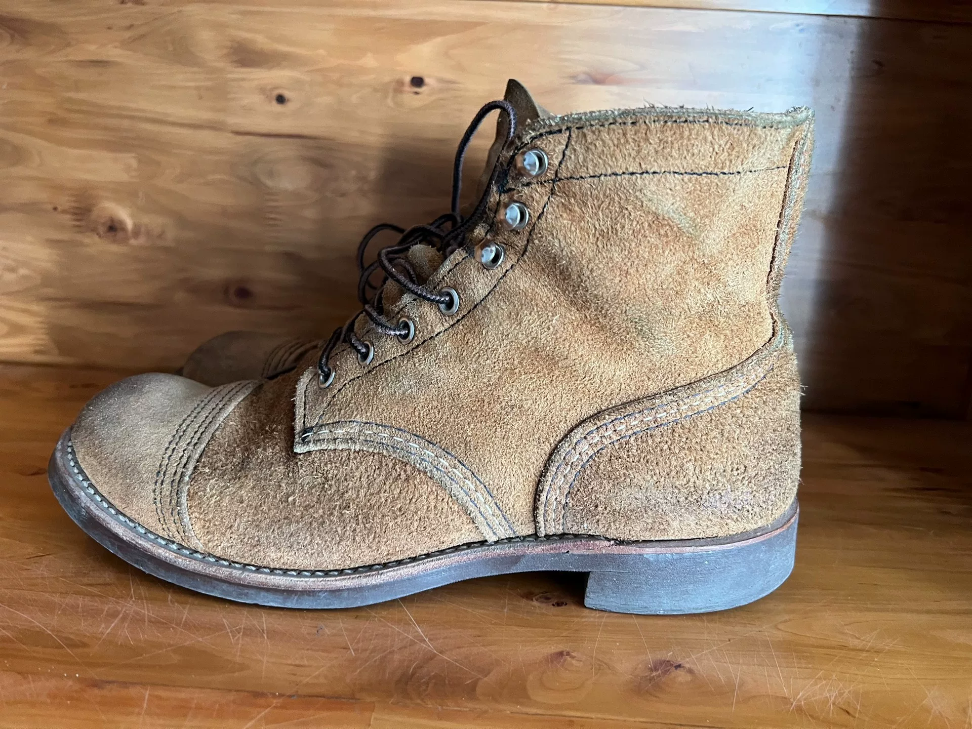 Red Wing 8083 8.5D Boots